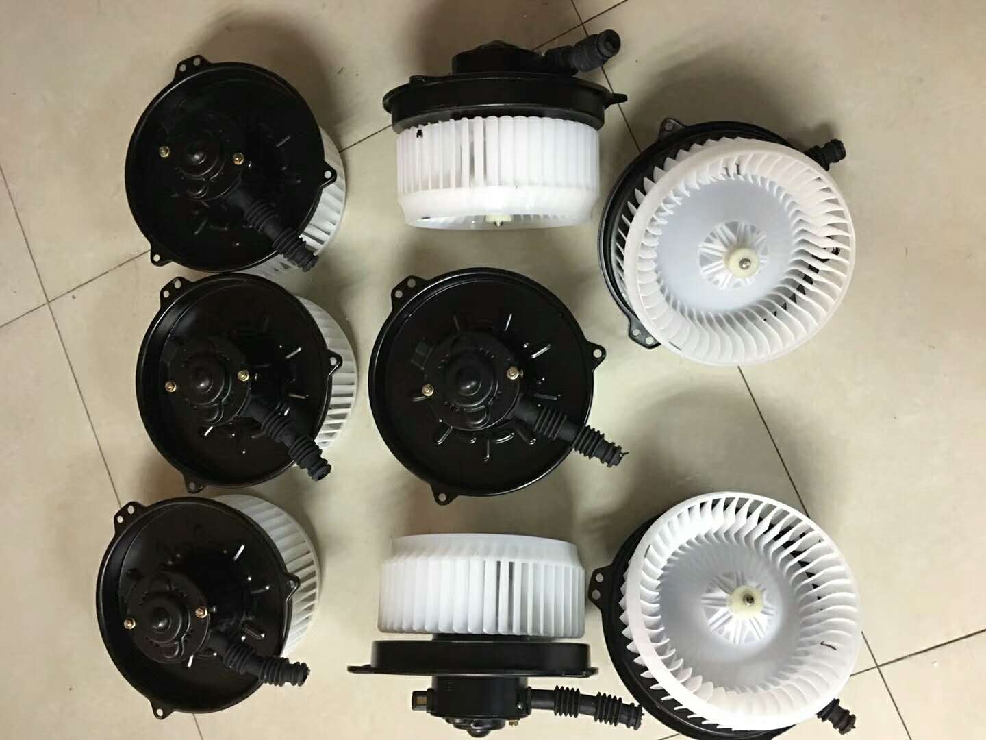 Komatsu PC200-7 A/C Blower Motor / Heater Motor, P/N ND116340-7030