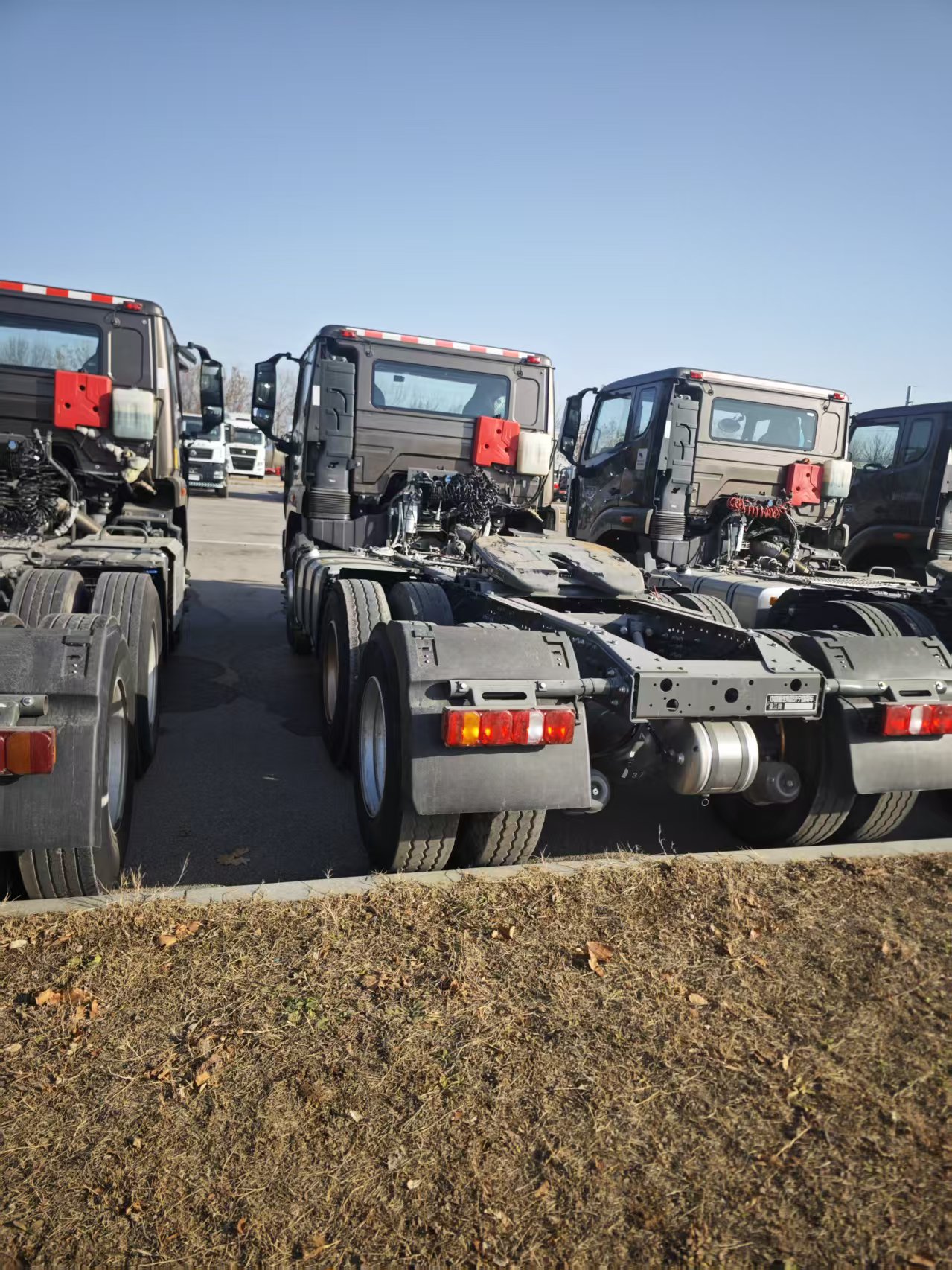 Used HOWO NX 460HP Tractor Head Good Condition 50% Off Wholesale Price