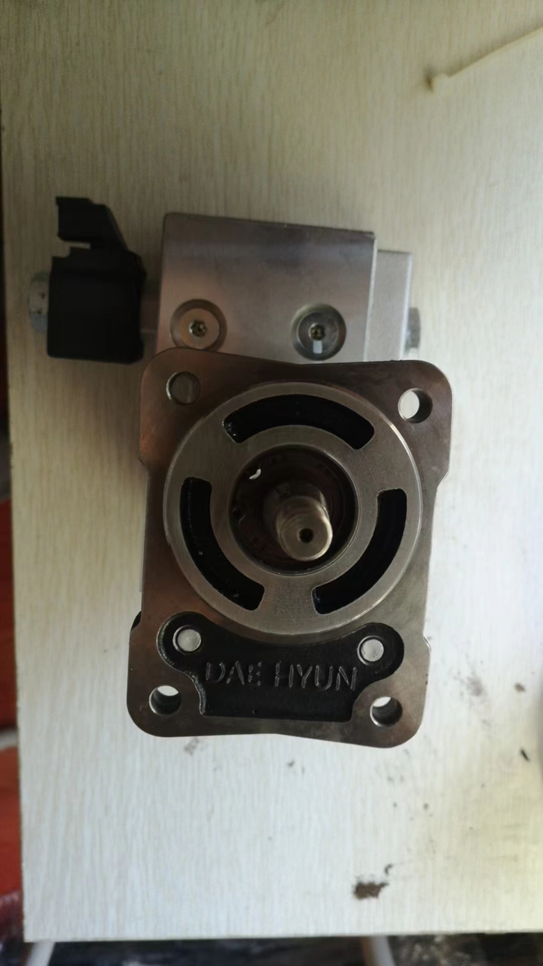Hyundai R350LC-9 R480LC-9 Cooling Fan Motor 31Q9-30213, Hydraulic Fan Motor