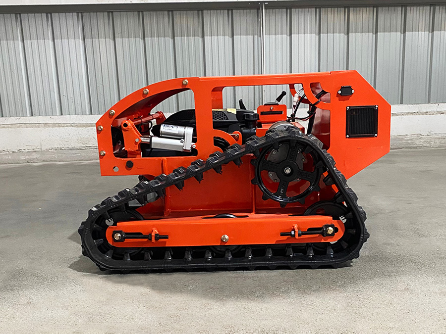 Crawler All-terrain Lawn Mower, 30-55° Climbing, Stable on Sandy/Muddy Ground