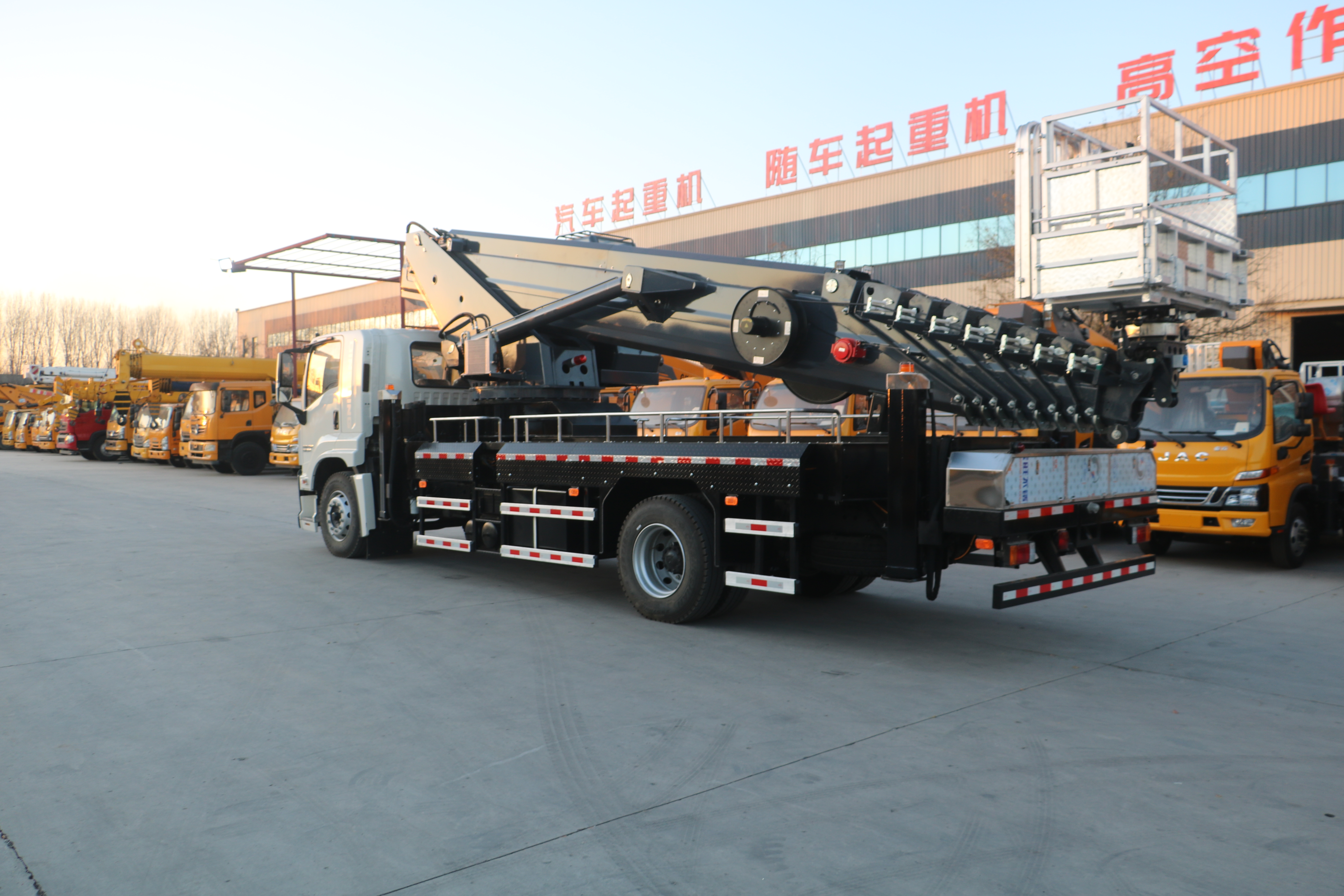 GK60 Aerial Work Platform, 9-section Telescopic Boom, Emergency Power Source, Multi Safety Protection