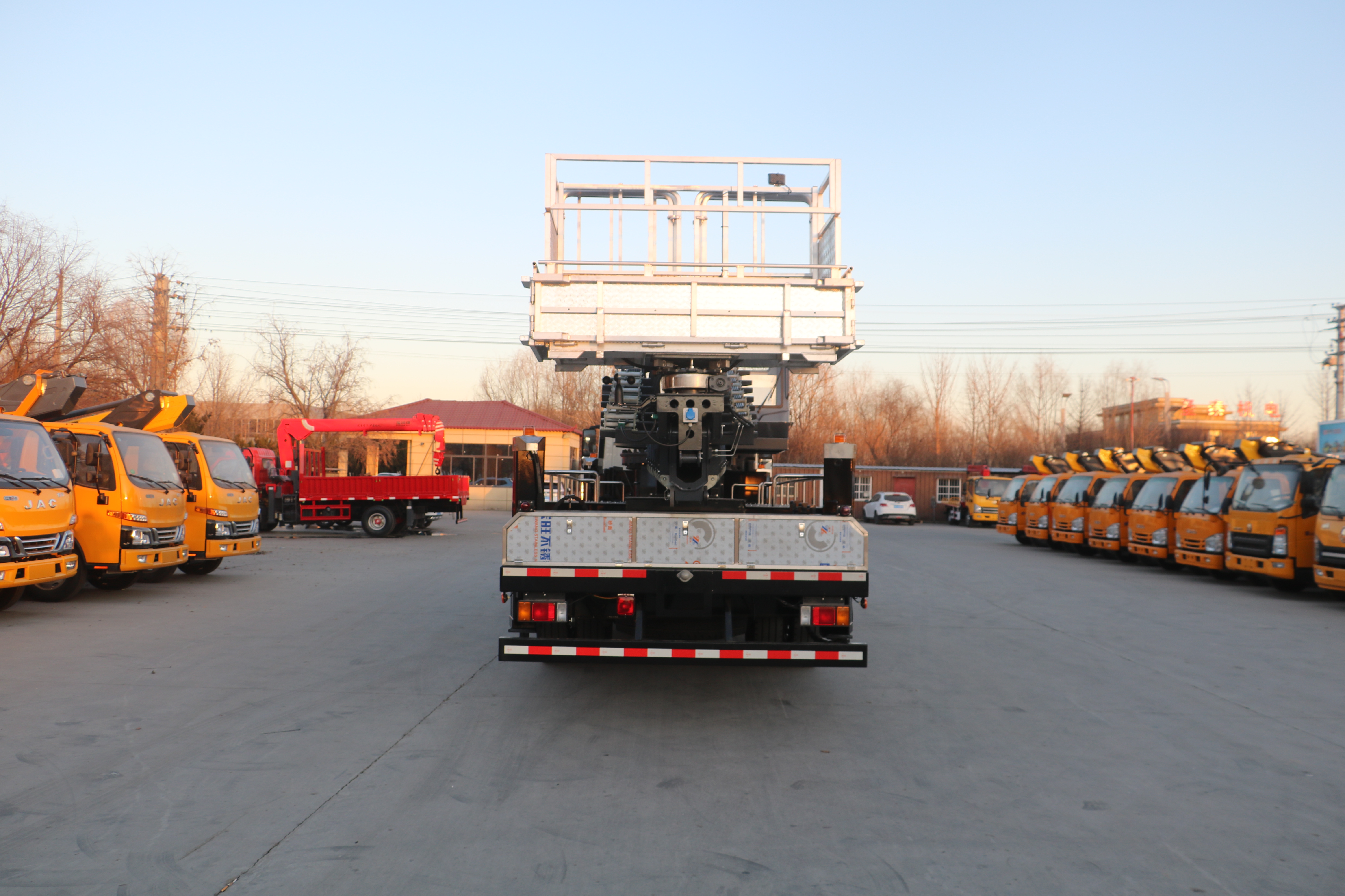 GK60 Aerial Work Platform, 9-section Telescopic Boom, Emergency Power Source, Multi Safety Protection