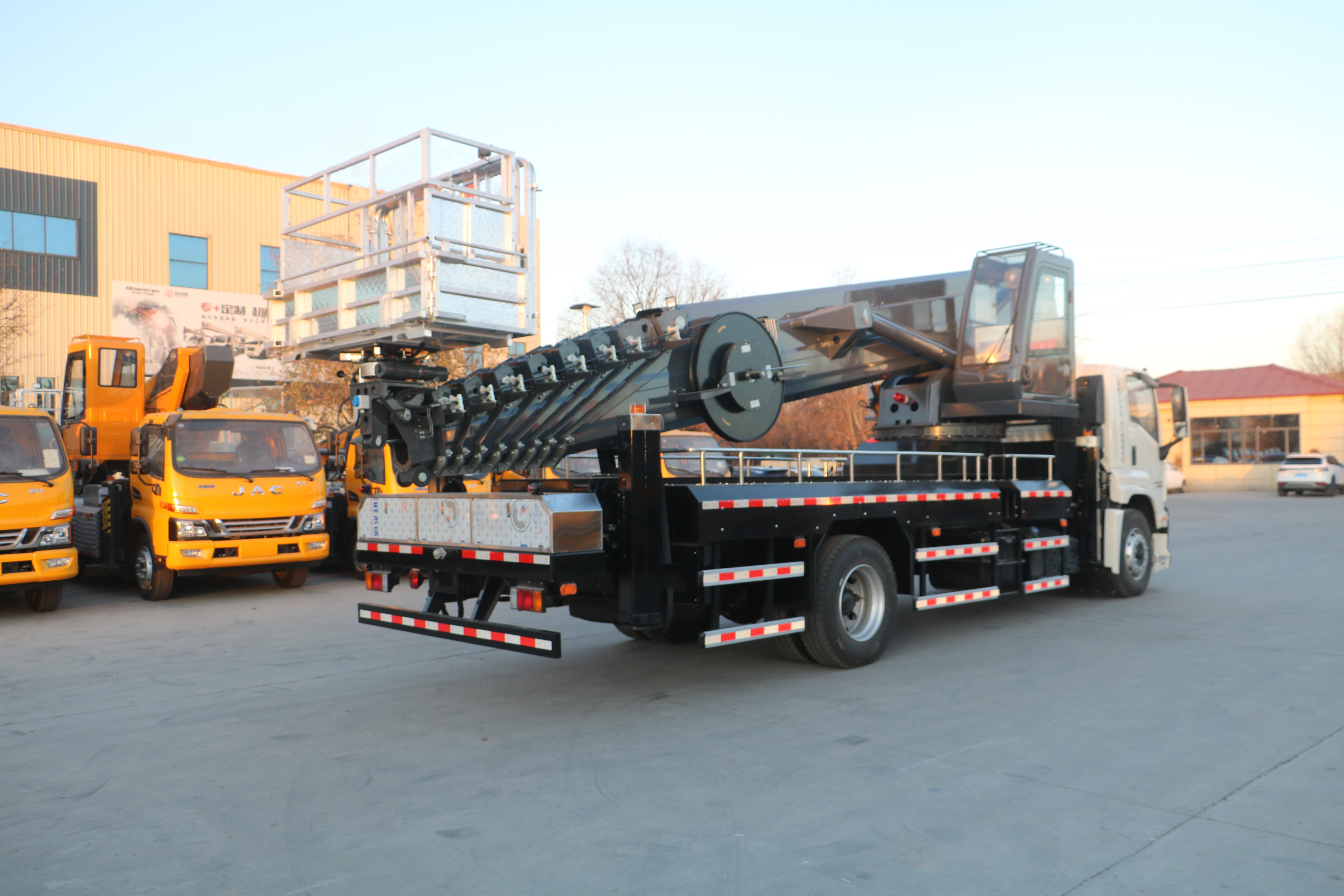 GK60 Aerial Work Platform, 9-section Telescopic Boom, Emergency Power Source, Multi Safety Protection