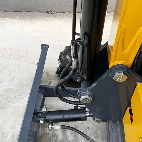 Mini Excavator for Municipal Maintenance/Indoor Demolition/Pipeline Trenching, 1.5-ton, Efficient Operation