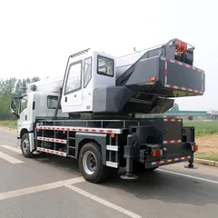 35m Lifting Truck Crane, Isuzu Chassis, Two-section Outriggers for Enhanced Stability