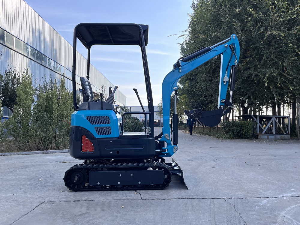 1.5Ton Mini Excavator | 20HP CE EPA Engine | 40L/Min Hydraulic Flow | 40° Slope Mastery