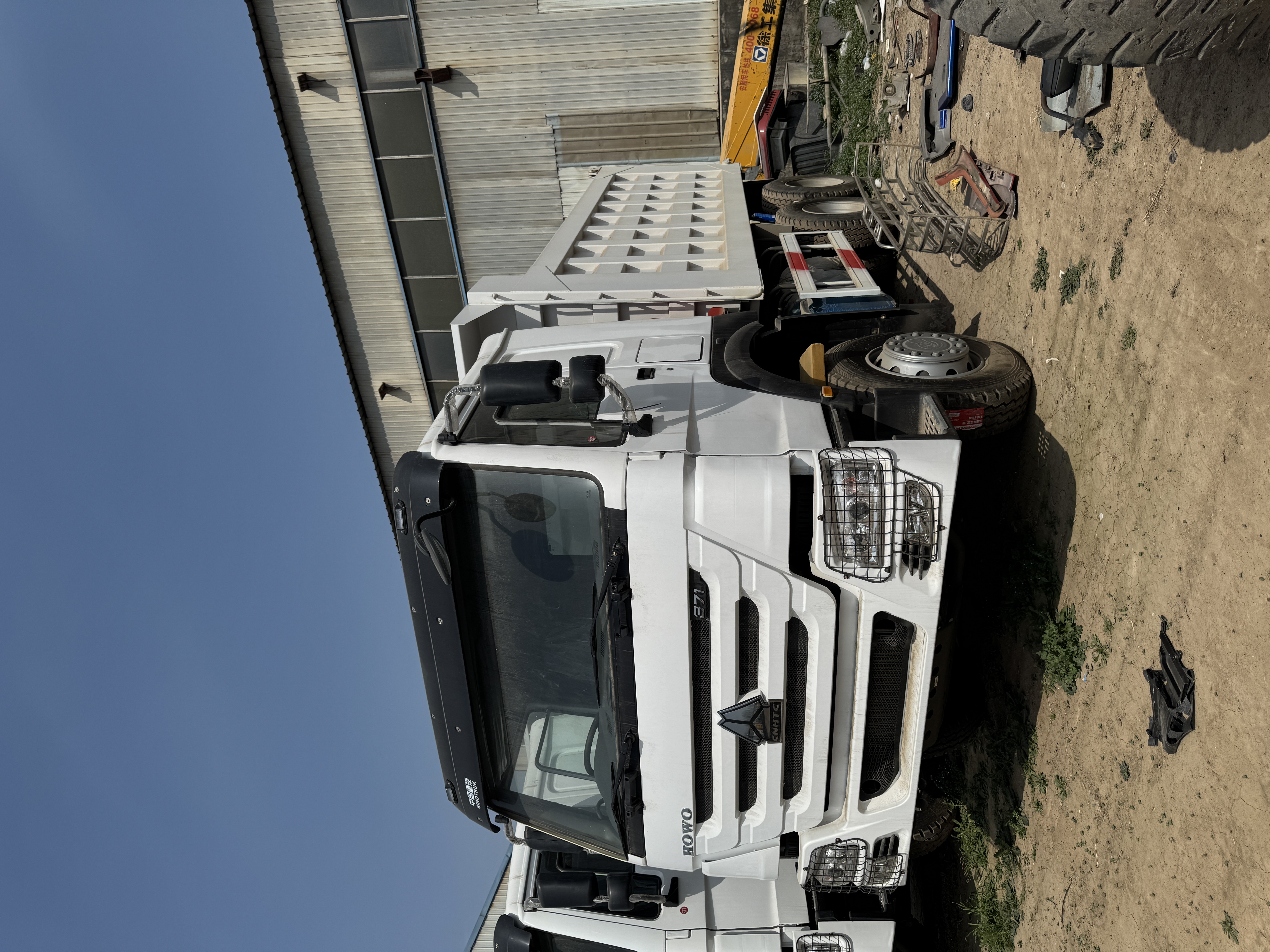 Sinotruk Howo 371‑HP dump truck
