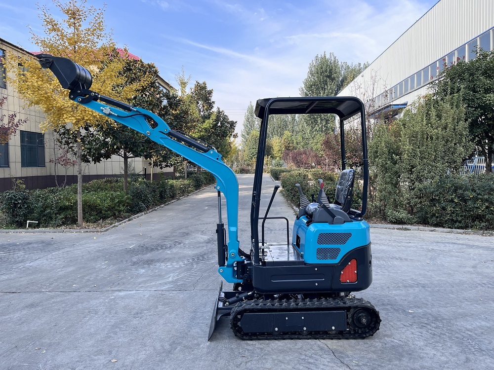 1.5Ton Mini Excavator | 20HP CE EPA Engine | 40L/Min Hydraulic Flow | 40° Slope Mastery