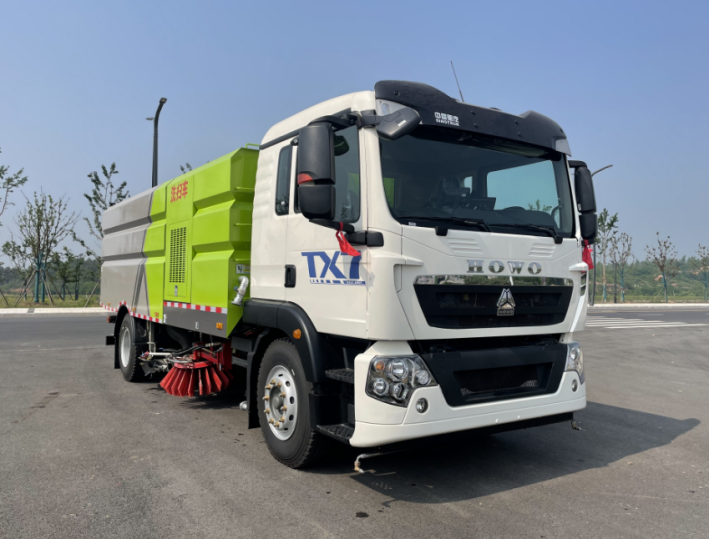 18 Ton Euro VI Sweeper Washer, Sinotruk Howo Chassis, Large Capacity Tank, Special for Municipal Road Cleaning