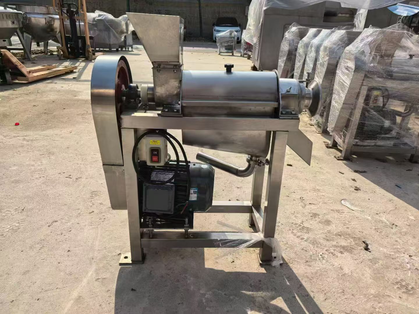 Industrial Spiral Juice Extractor 1T/H Commercial Screw Press Juicer for Fruit Vegetable