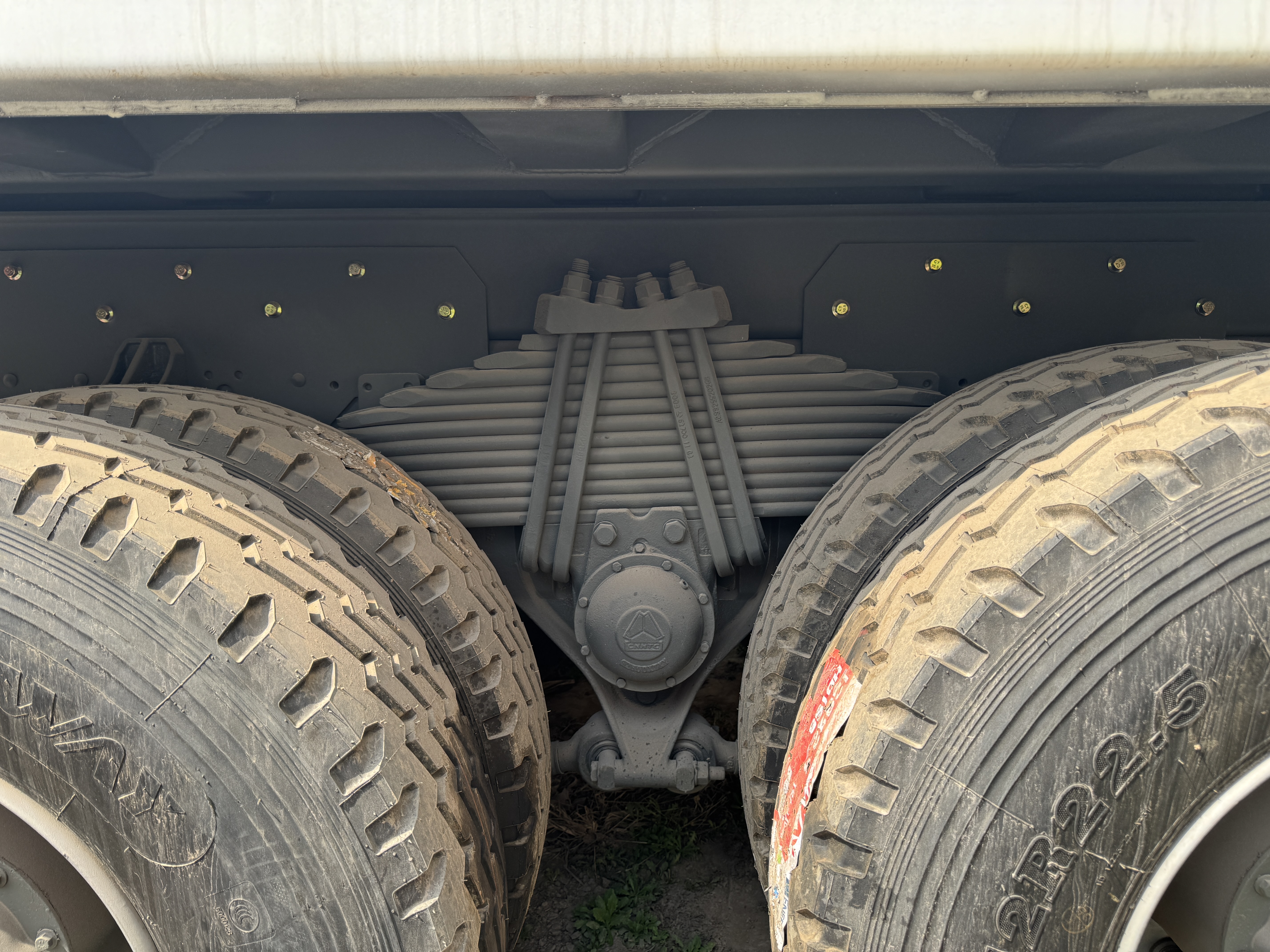 Sinotruk Howo 371‑HP dump truck