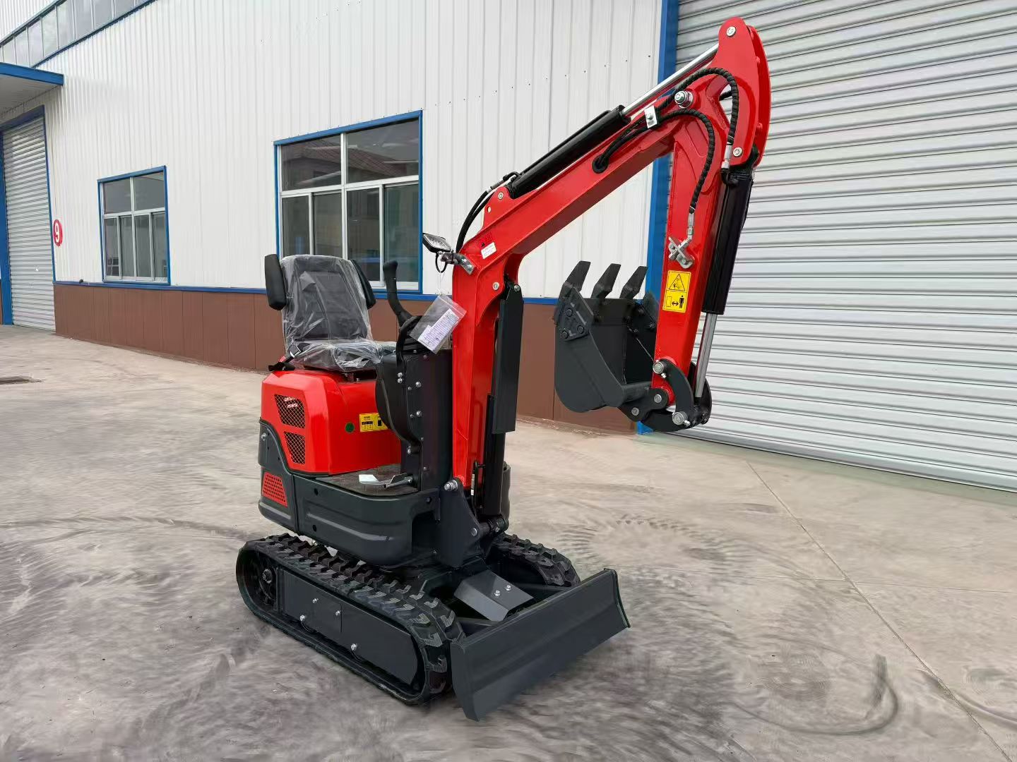 0.8Ton Mini Excavator | 14HP CE EPA Engine | 0.02m³ Bucket | Compact Digger for Tight Spaces