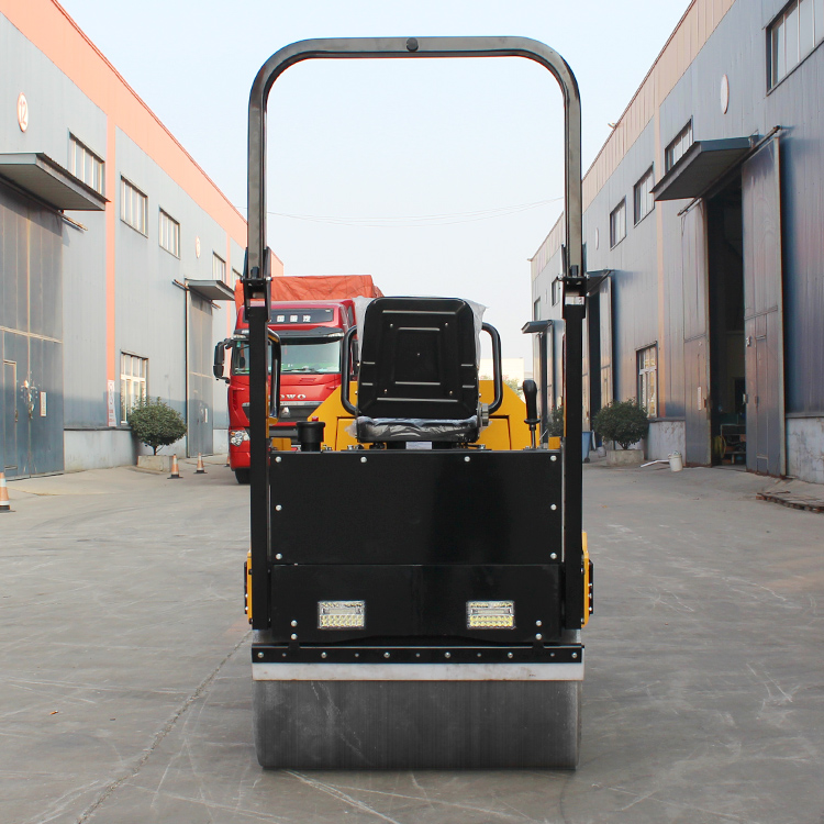 2 Ton Tandem Roller | 1000mm Mega-Drums | 35° Slope | 30KN Force