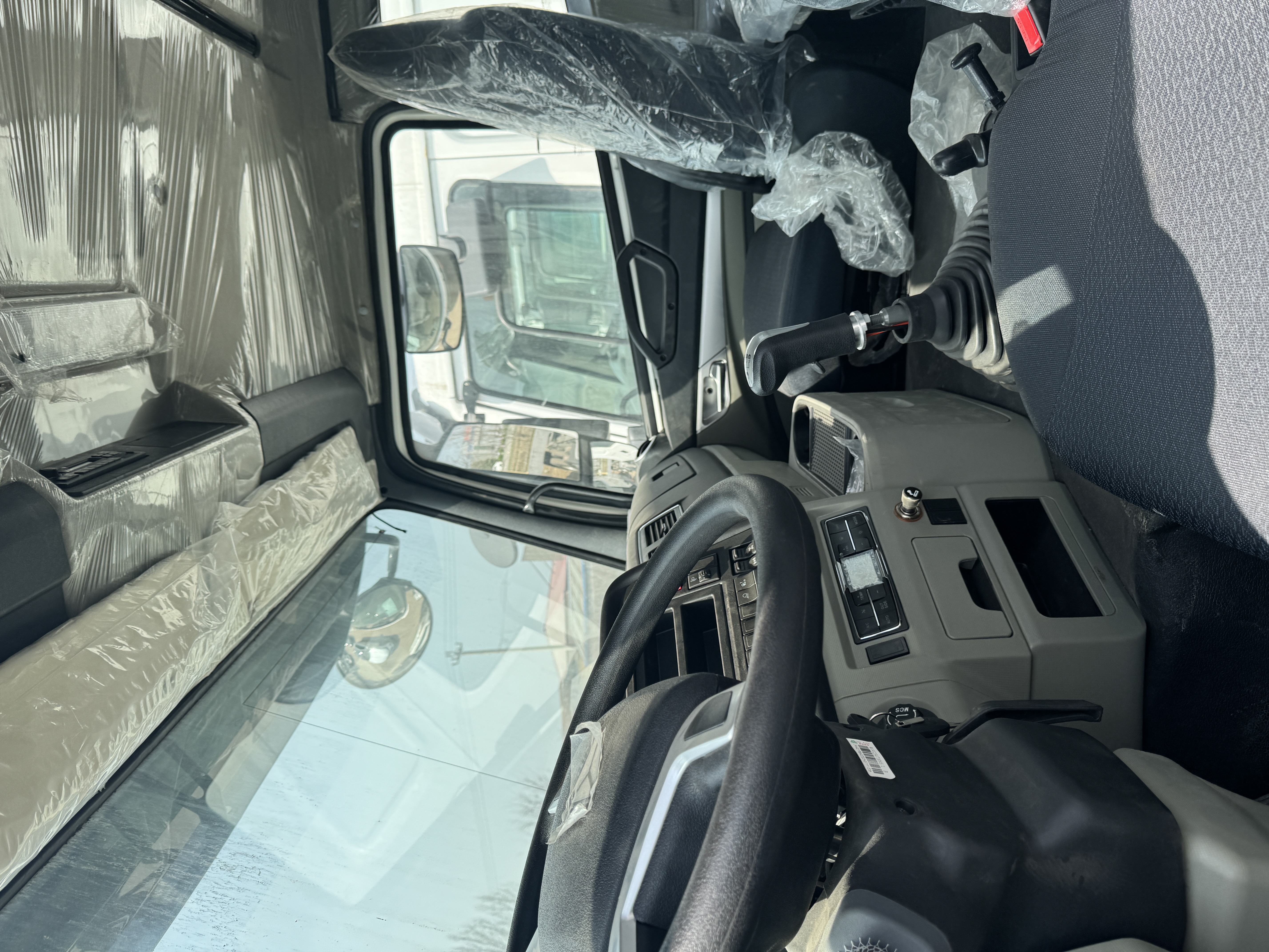 Sinotruk Howo NX371 Tractor‑head