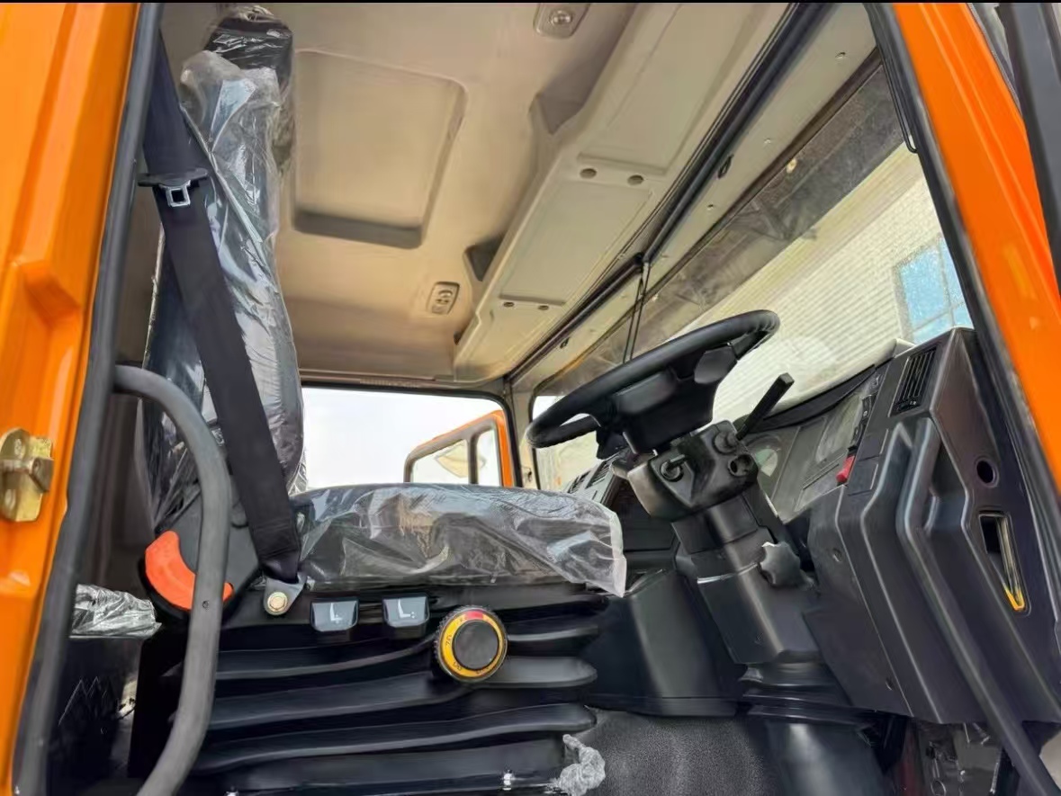 SHACMAN 8×4 Dump Truck