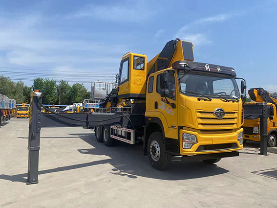60m Hydraulic Boom Truck Aerial Work Platform Lift Equipment for Outdoor Jobs