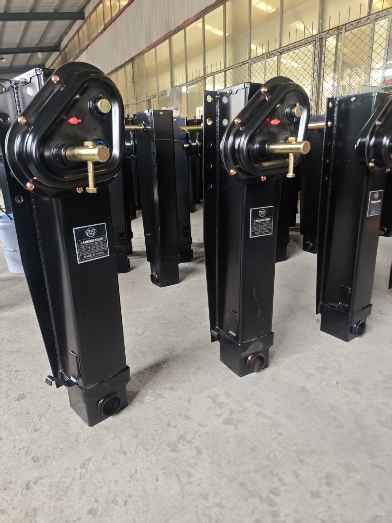 New Heavy Duty Semi Trailer Landing Gear Support Legs OEM Manufacturer 80T Max Load Capacity Powder Coating for Retrofit/Upgrade