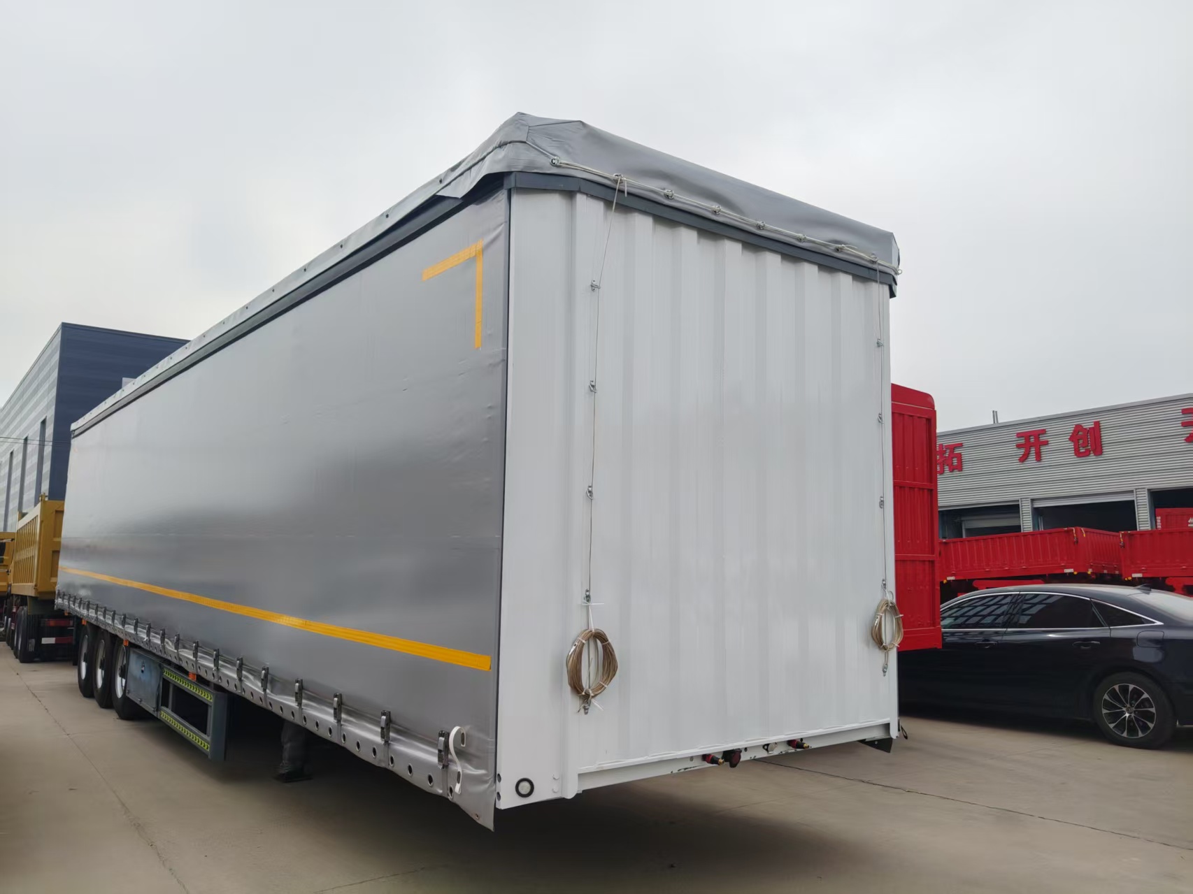 Curtain Side Trailer for Express / E-commerce Cargo, Efficient Loading, Rainproof & Anti-theft