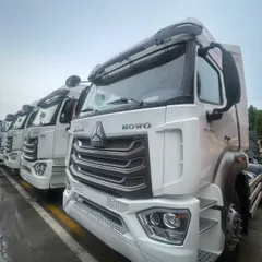 Howo NX4*2 tractor
