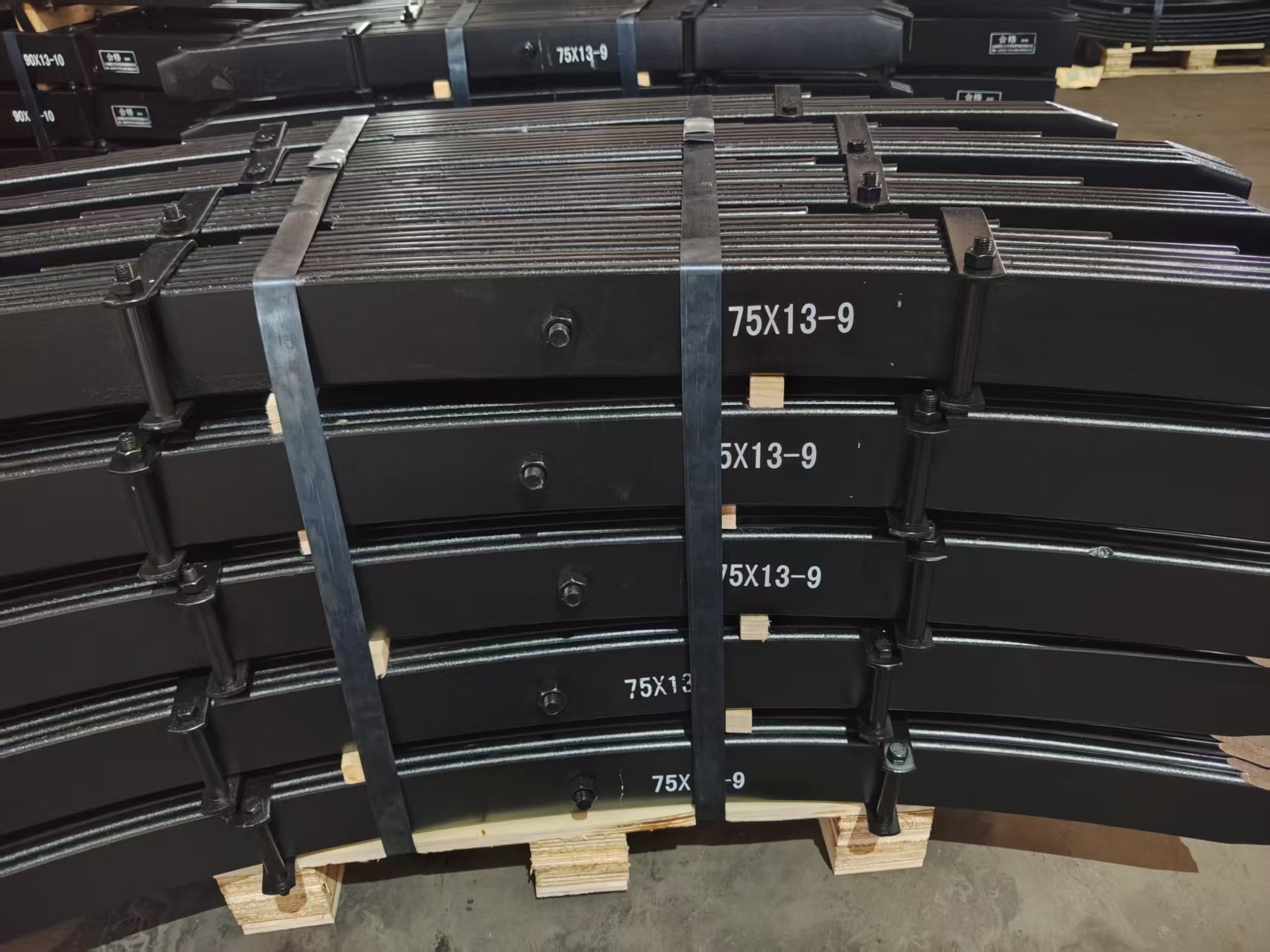 Heavy Trailer Shock-absorbing Leaf Spring, Fatigue & Wear Resistant, For Long Haul Heavy Transport