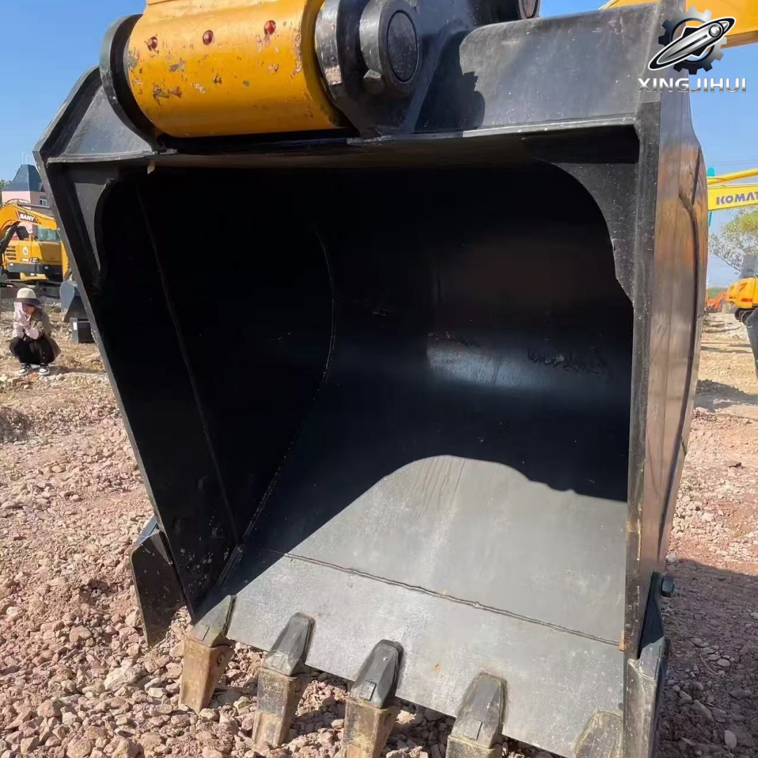 Used Sany215 Crawler Excavator