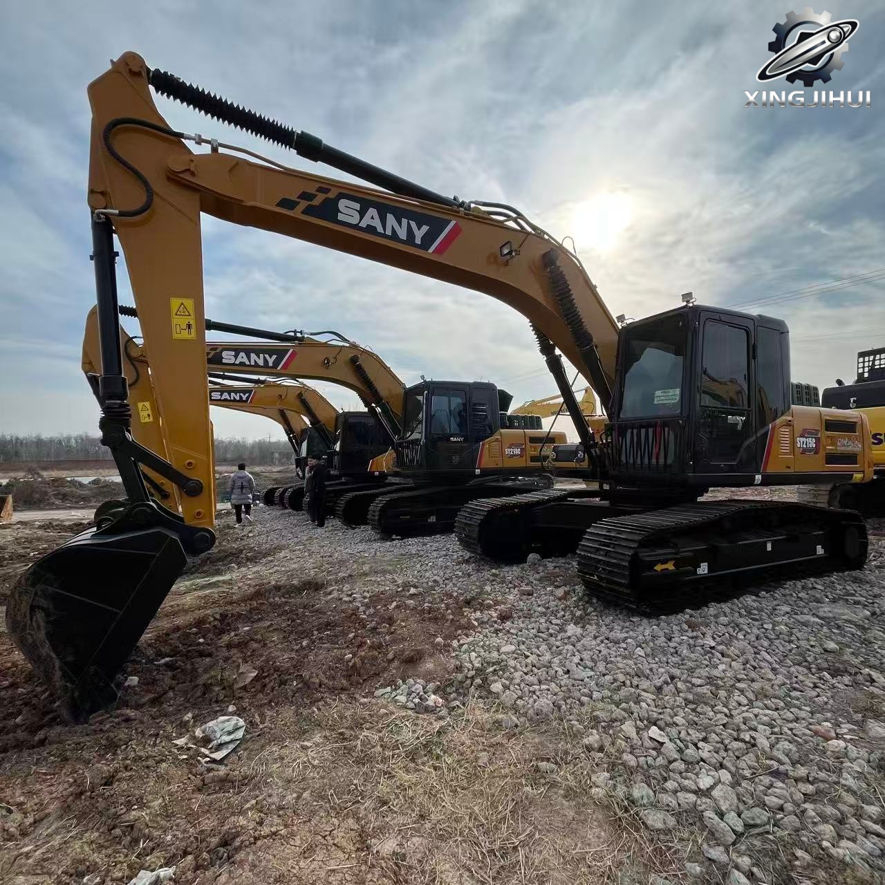 Used Sany215 Crawler Excavator