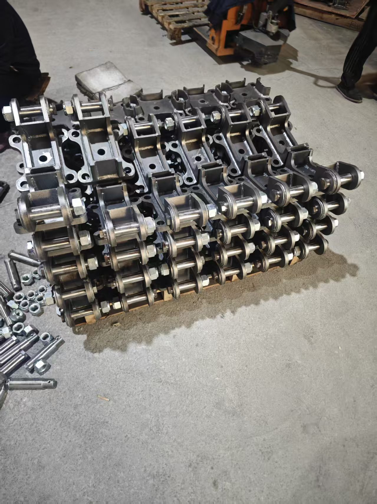 Trailer Suspension with Equalizer Trailer Hanger Trailer Accessories & Sprayed Surface for Replacement