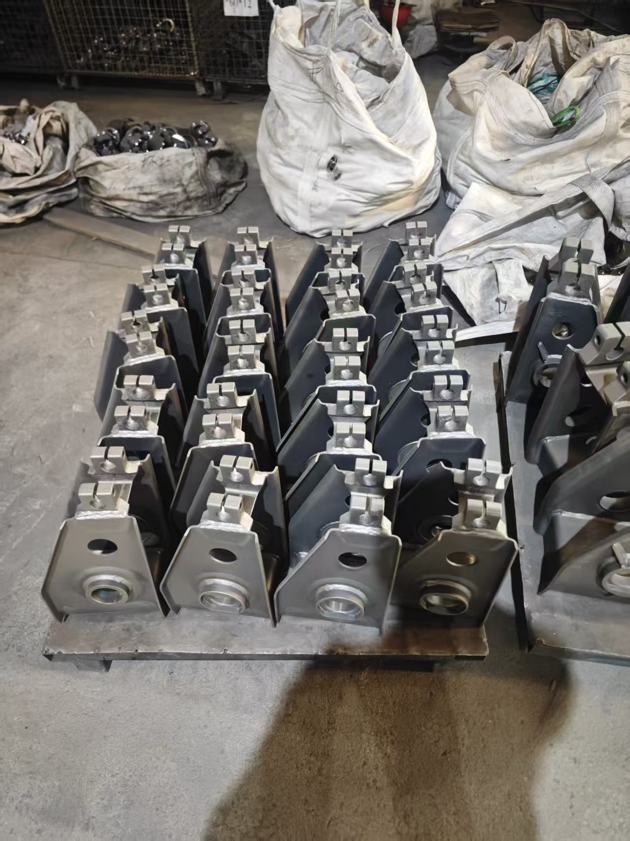Trailer Suspension with Equalizer Trailer Hanger Trailer Accessories & Sprayed Surface for Replacement