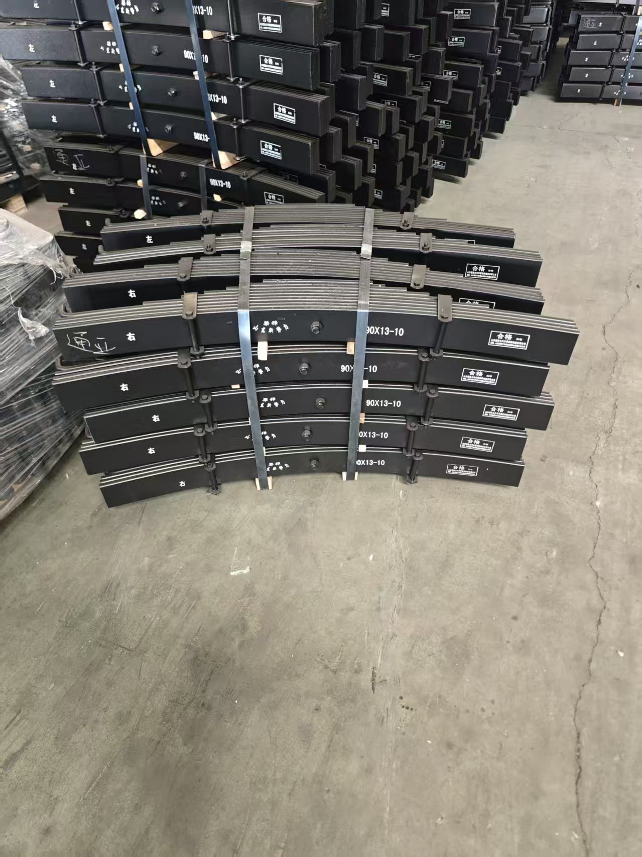 New High Strength Trailer Leaf Spring Suspension Pack for Semi Trailer Axle System with 200T Max Payload Factory Price