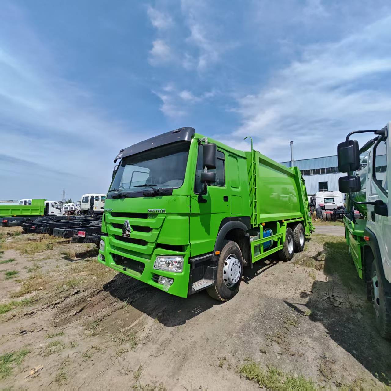 Rear Loader Compactor Garbage Truck, Hydraulic Compression Waste Collection Truck, Sanitation Refuse Compactor Truck for Municipal Environmental Sanitation