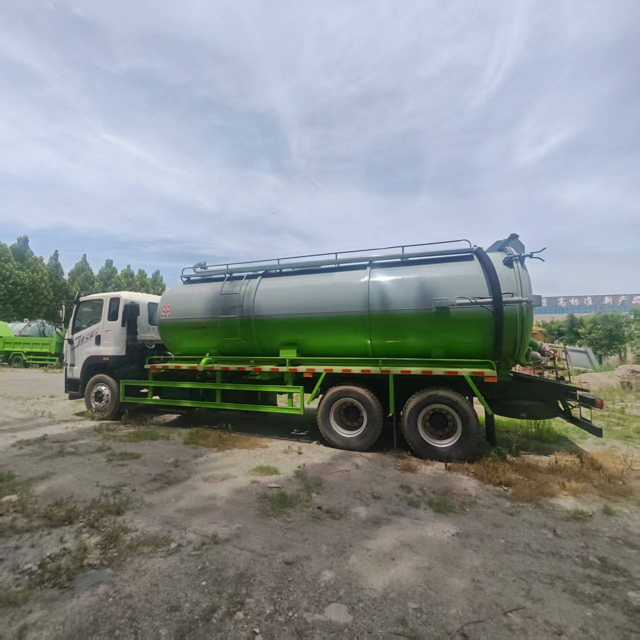 FAW J6P/HanV 6×4 Septic Suction Truck 20-22m³ 25Ton National VI Sewage Vacuum Suction Tank Truck