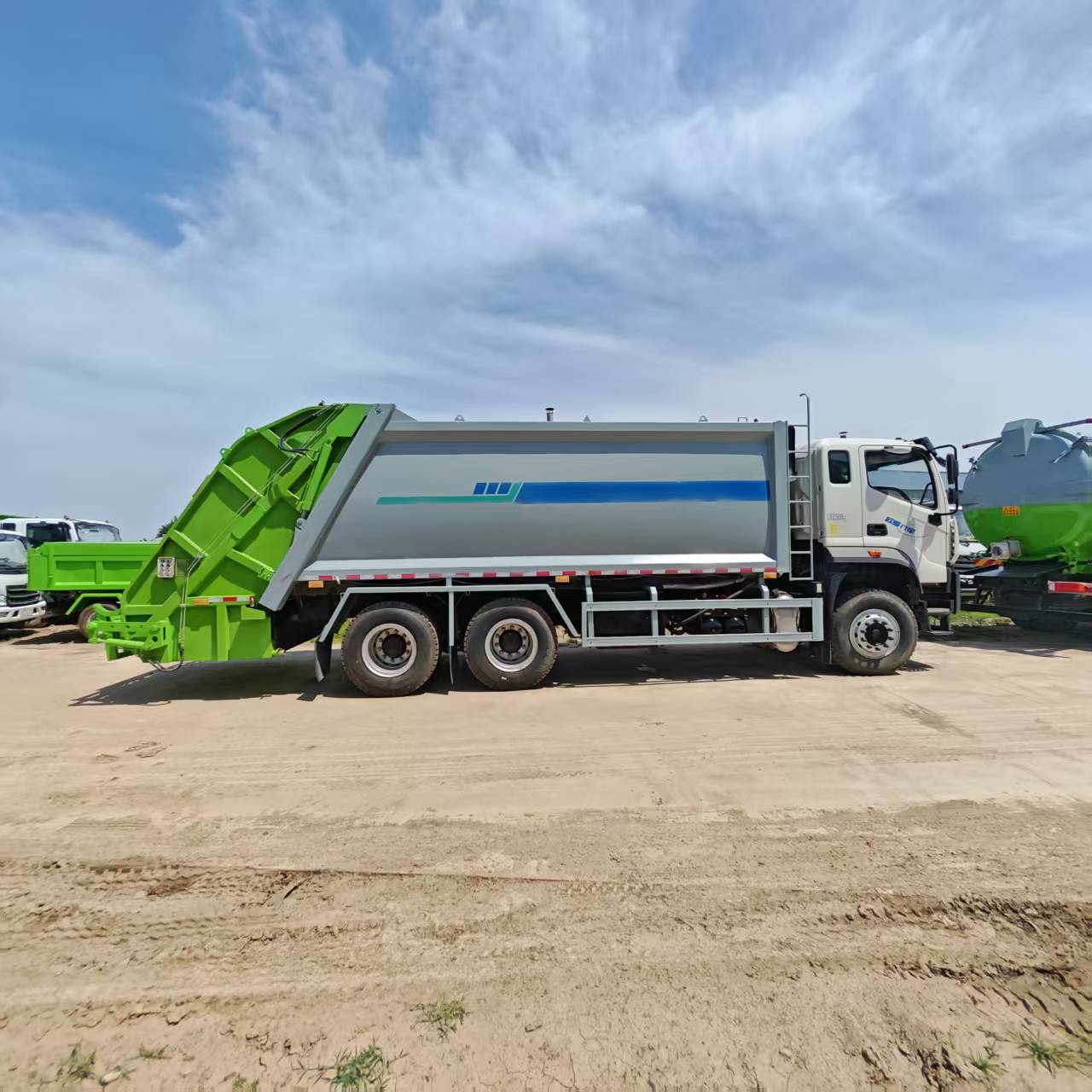 Foton Auman GTL 6×4 Rear Loader Compactor Garbage Truck 22-25m³ National VI 25Ton Municipal Waste Collection Vehicle