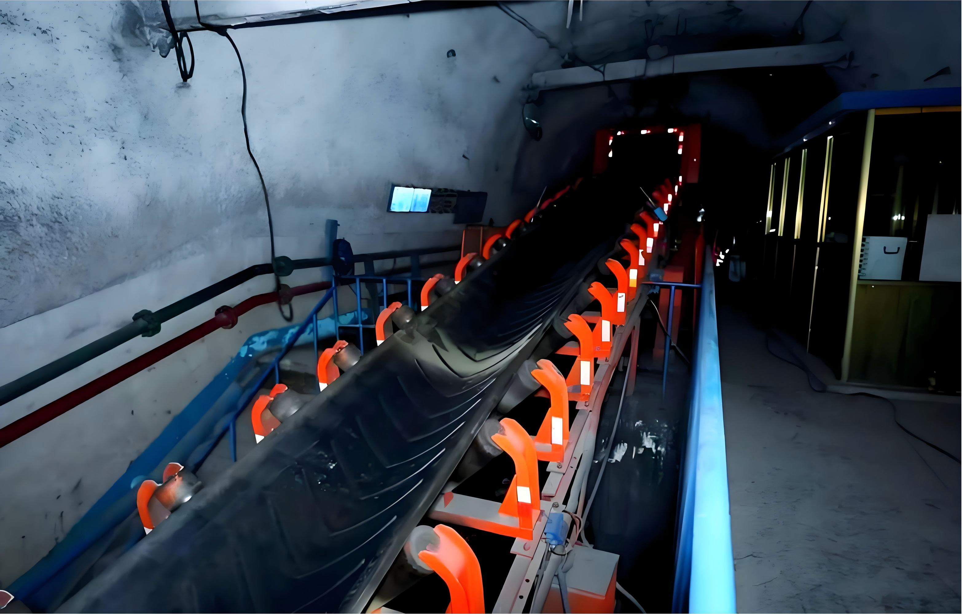 Polymer Idler / UHMWPE Roller Ultra-High Molecular Weight Polyethylene Idler | UHMWPE Plastic Conveyor Roller | Corrosion Resistant & Lightweight Roller