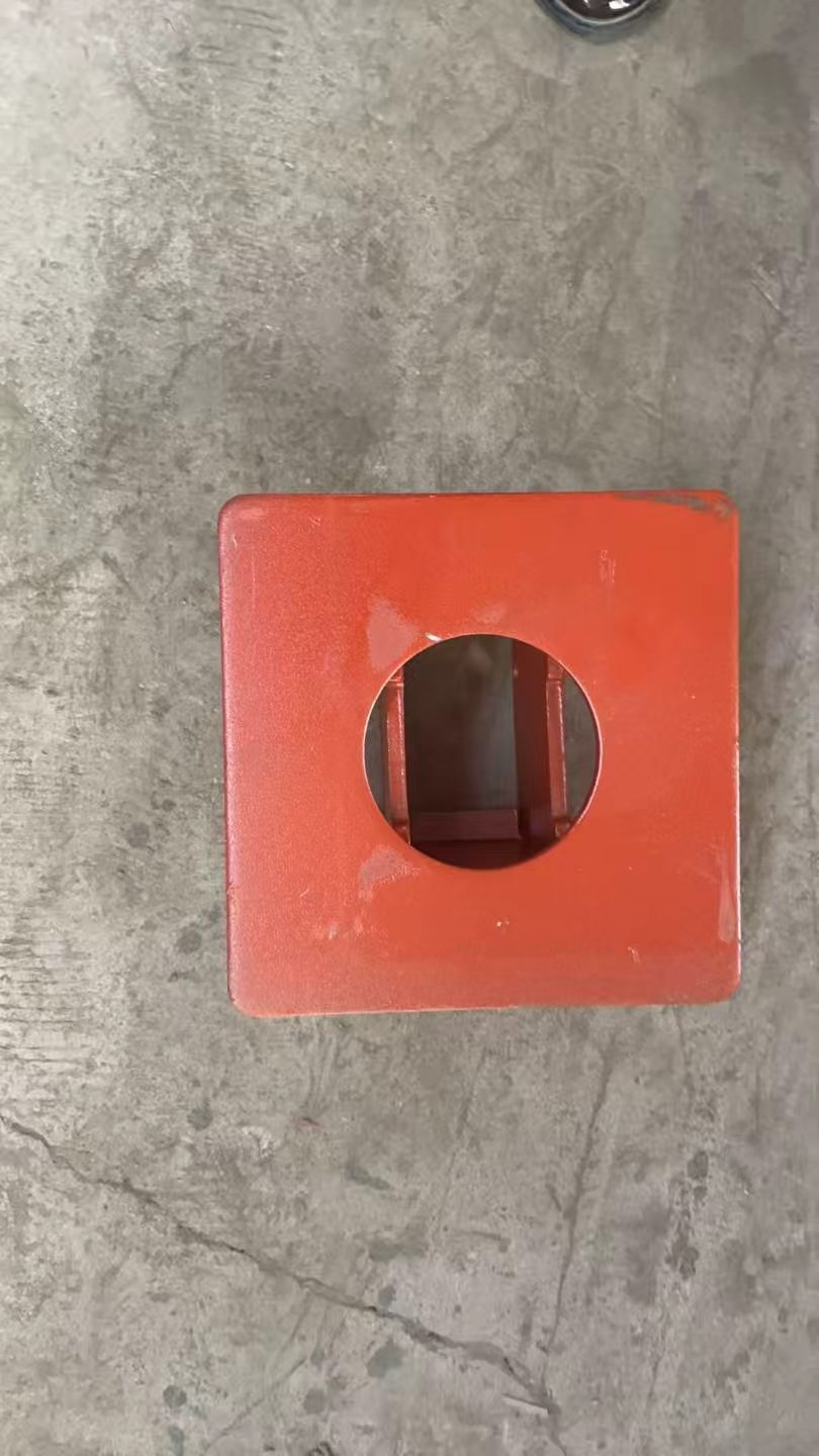 Semi-trailer Single Twist Lock Housing 215*215mm Container Lock Base Red Painted Steel Bracket