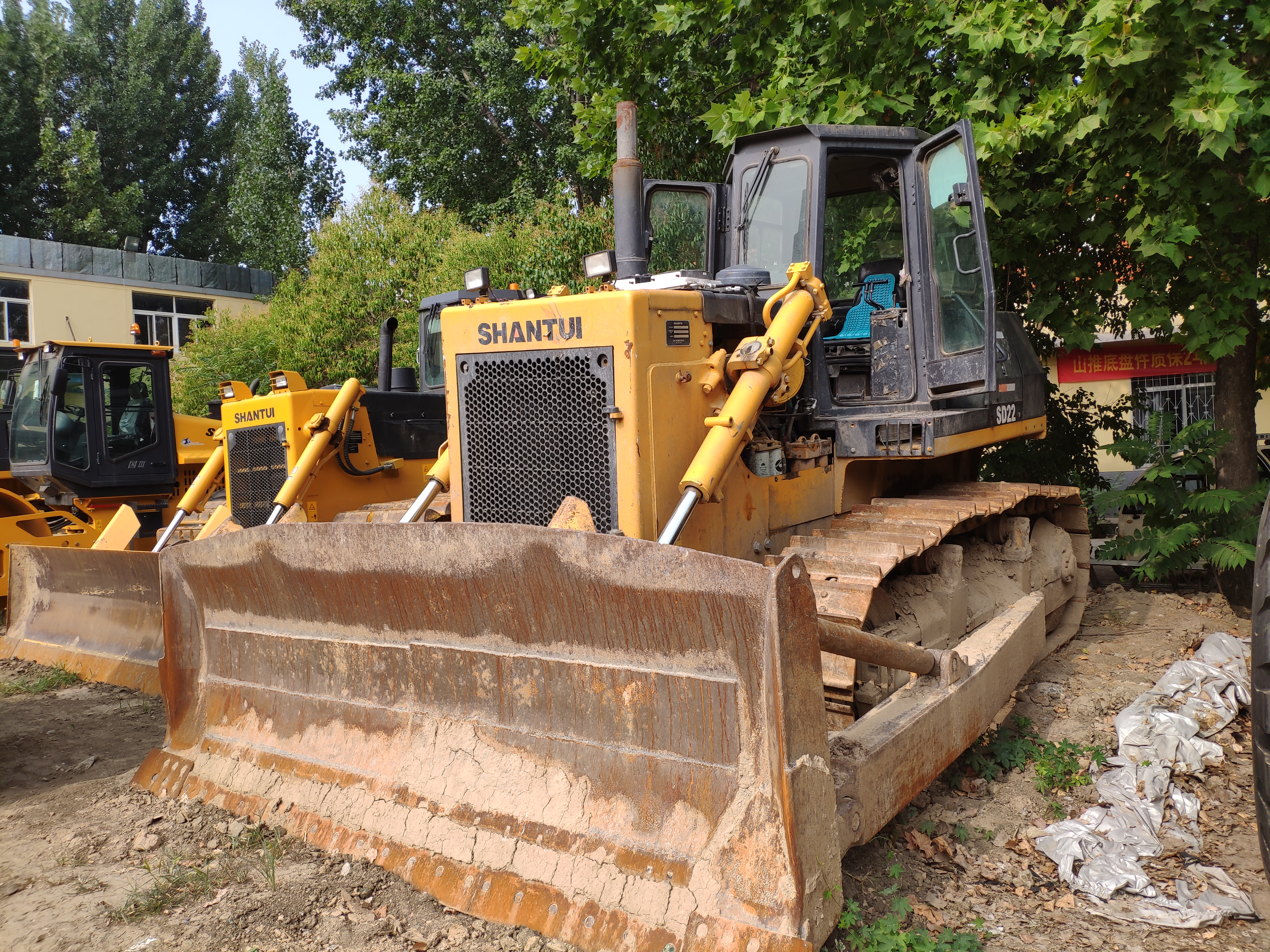 China Original SD16TL Medium Crawler Bulldozer Low Fuel Consumption Bulldozer Machine With Spare Parts Overseas After-sales Service