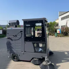 YJ-2000 Fully Enclosed Ride-on Floor Sweeper Lithium Battery Industrial Road Cleaning Vehicle