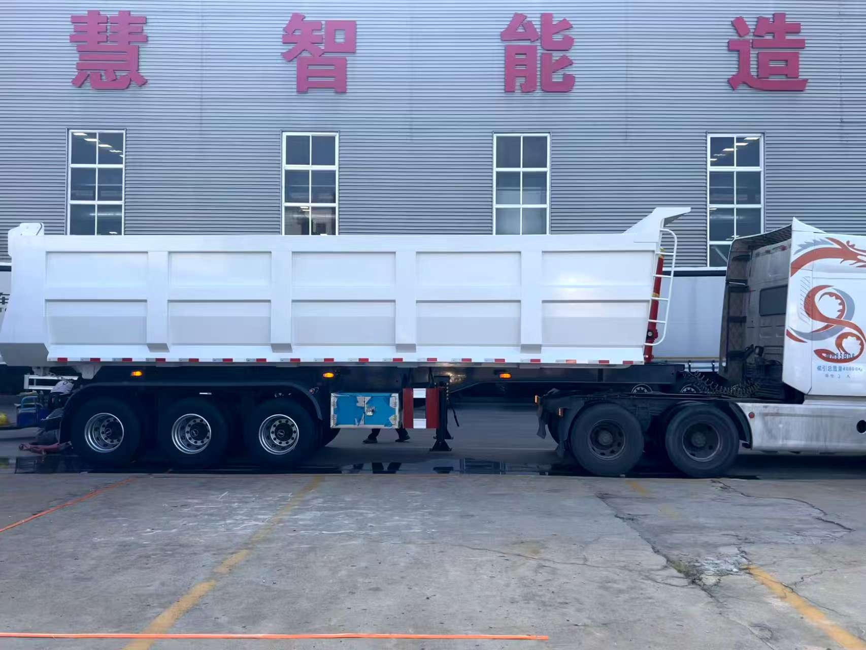 Rear-tipping Dump Semi-trailer Hydraulic Lifting Bulk Cargo Transport Trailer
