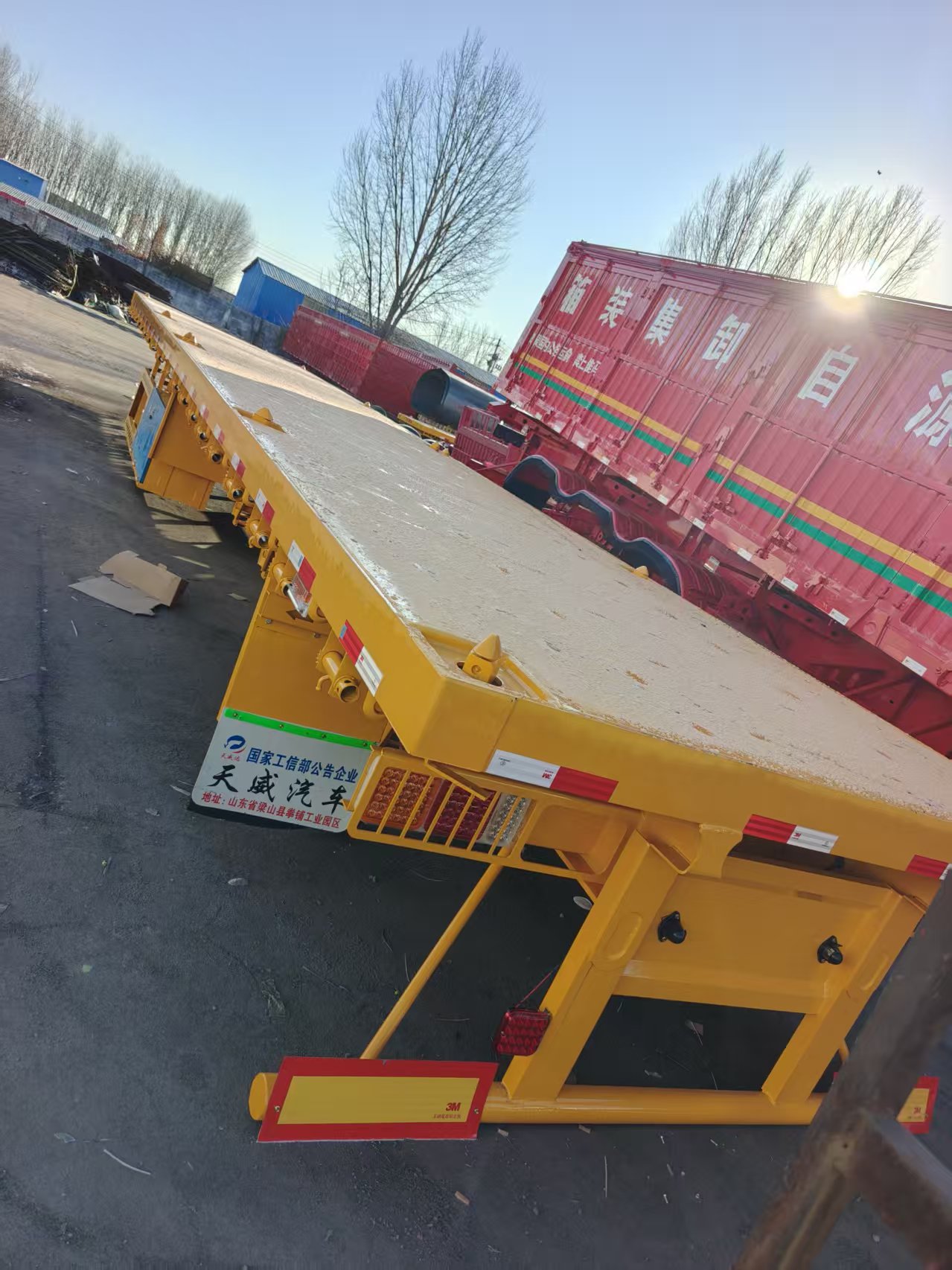 Flatbed Container Transport Semi-Trailer, Standard Legal 20ft/40ft Container Chassis Semi-Trailer Customizable