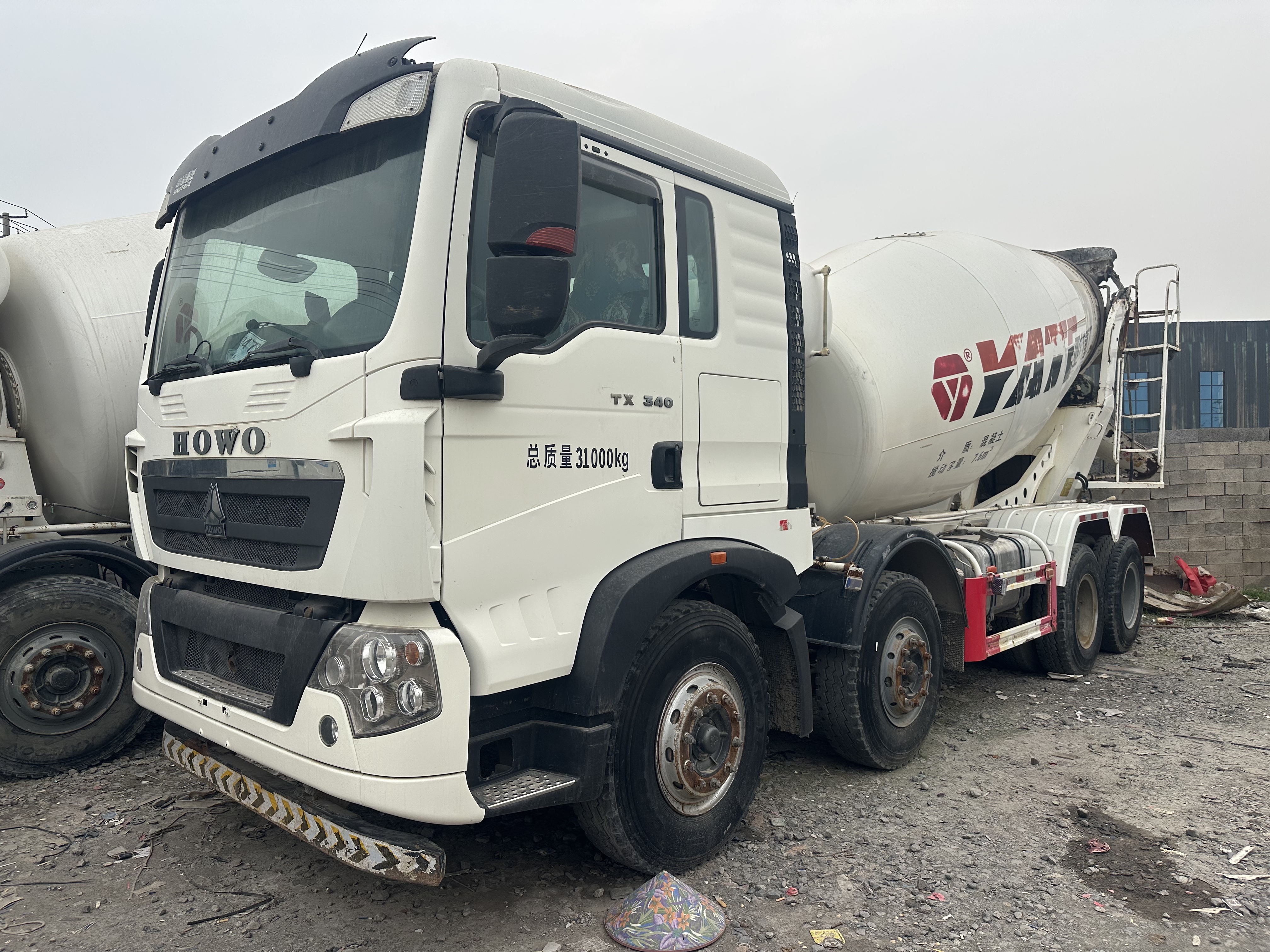 Used 12m³ Concrete Mixer Truck 2020 Howo Watt Mixer Tank Vehicle For Infrastructure Transportation