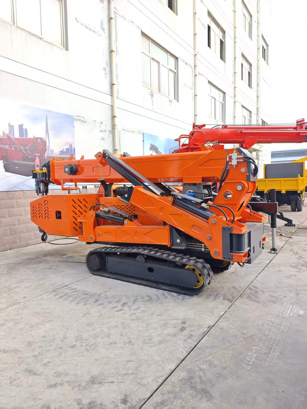 WT3.0 3 Ton Crawler Spider Crane 5-Section Telescopic Boom Small Hoist For Elevator Basement 380V Electric & Diesel Dual Power Mini Spider Lifter