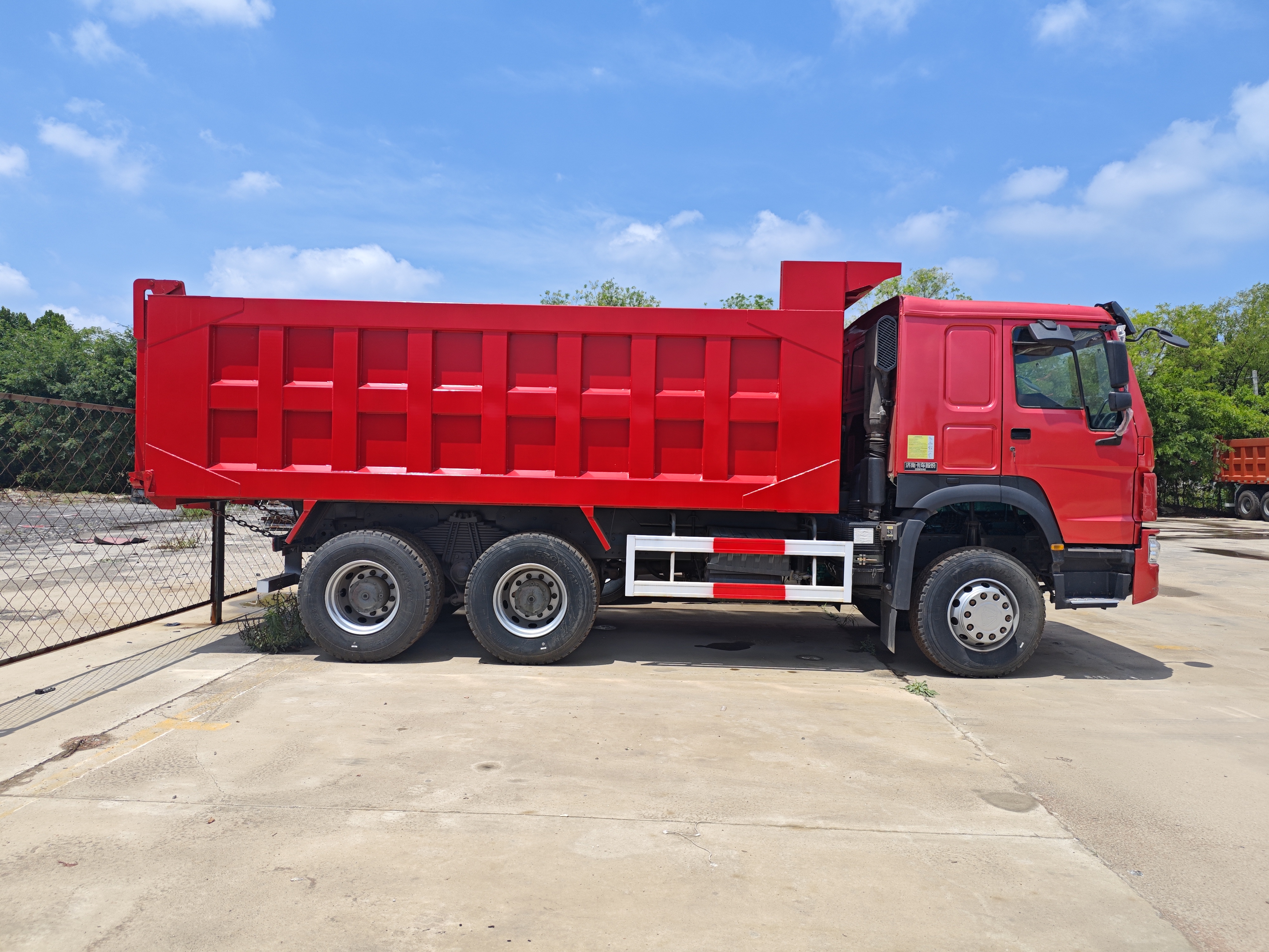 Used HOWO 6×4 Tipper Dump Truck, 336/371/380/420HP Mining Muck Dumper, 21-30T Load Capacity