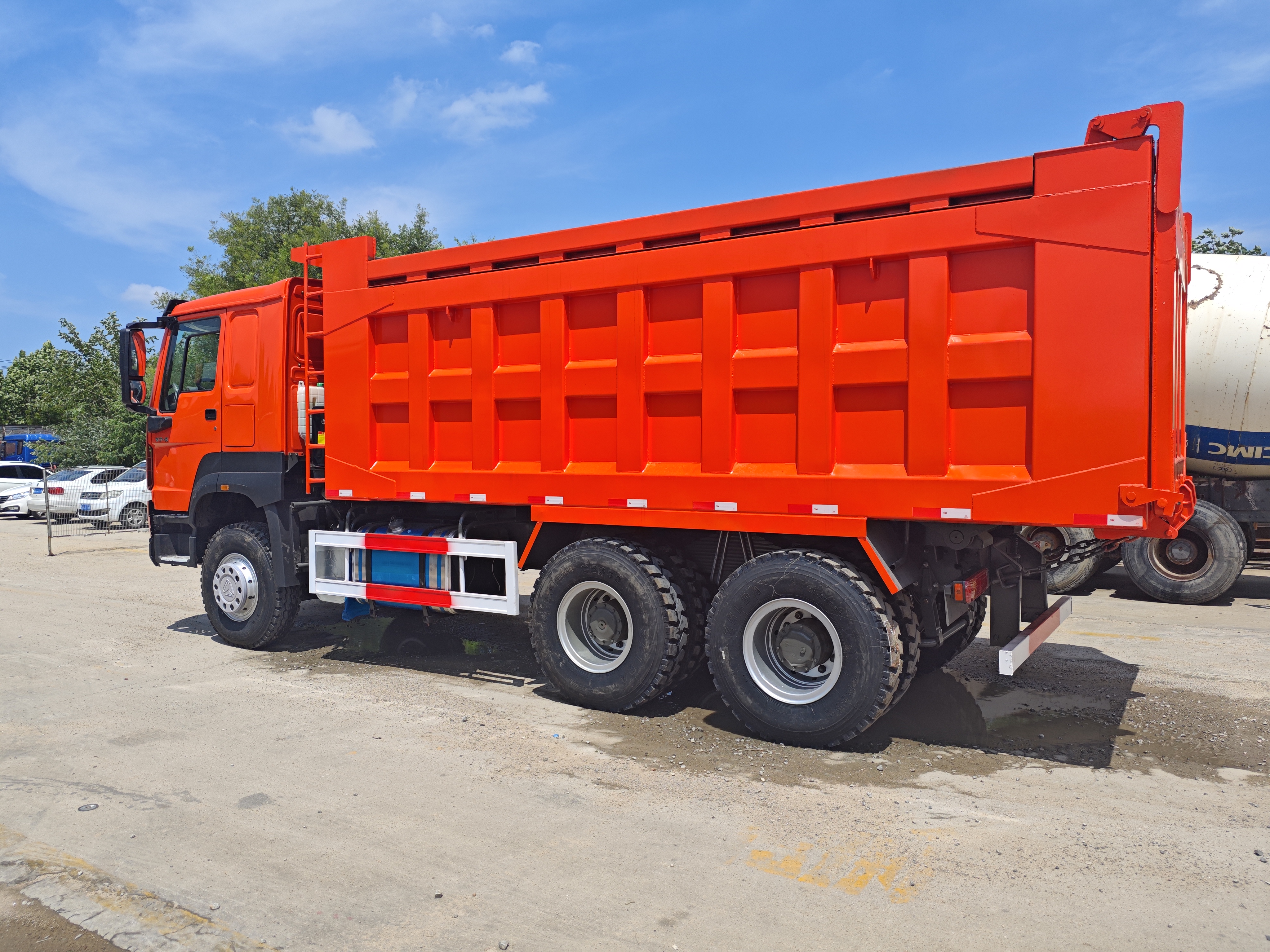 Used HOWO 6×4 Tipper Dump Truck, 336/371/380/420HP Mining Muck Dumper, 21-30T Load Capacity