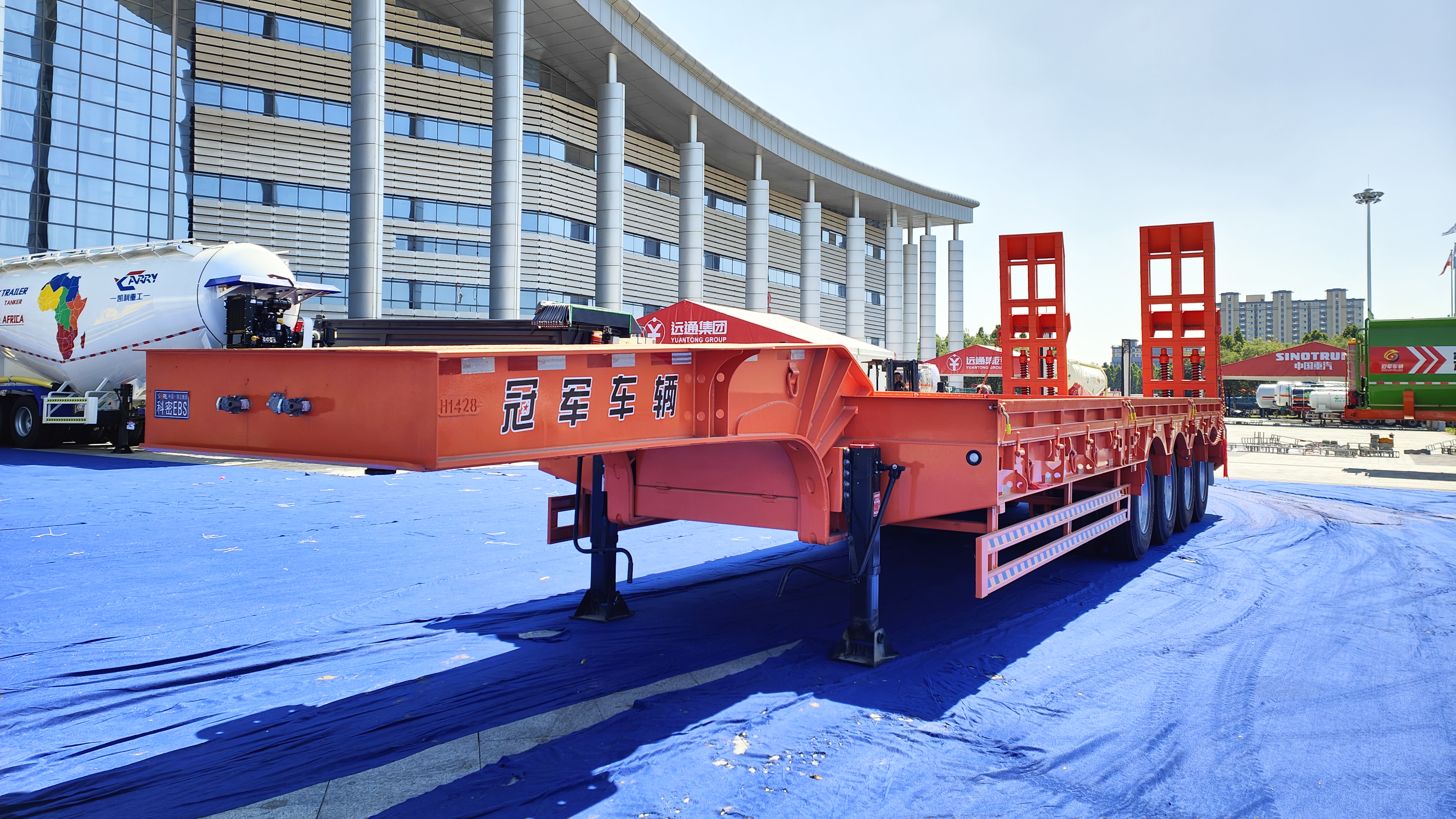 Used 3 Axle Low Flatbed Semi Trailer, Machinery Transport Flat Trailer With Spring Ramp For Africa & Southeast Asia Export