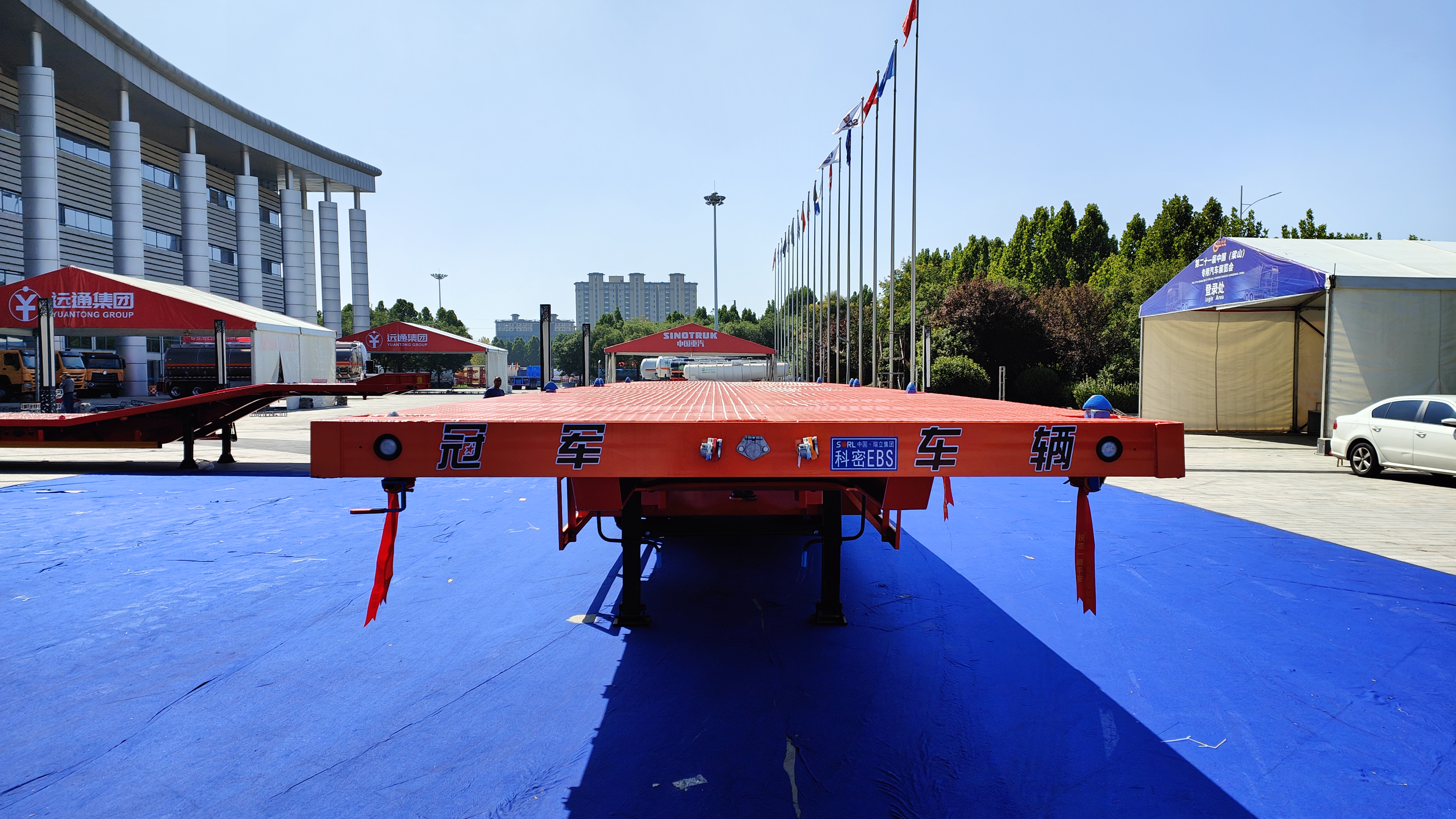 Used 3 Axle Low Flatbed Semi Trailer, Machinery Transport Flat Trailer With Spring Ramp For Africa & Southeast Asia Export