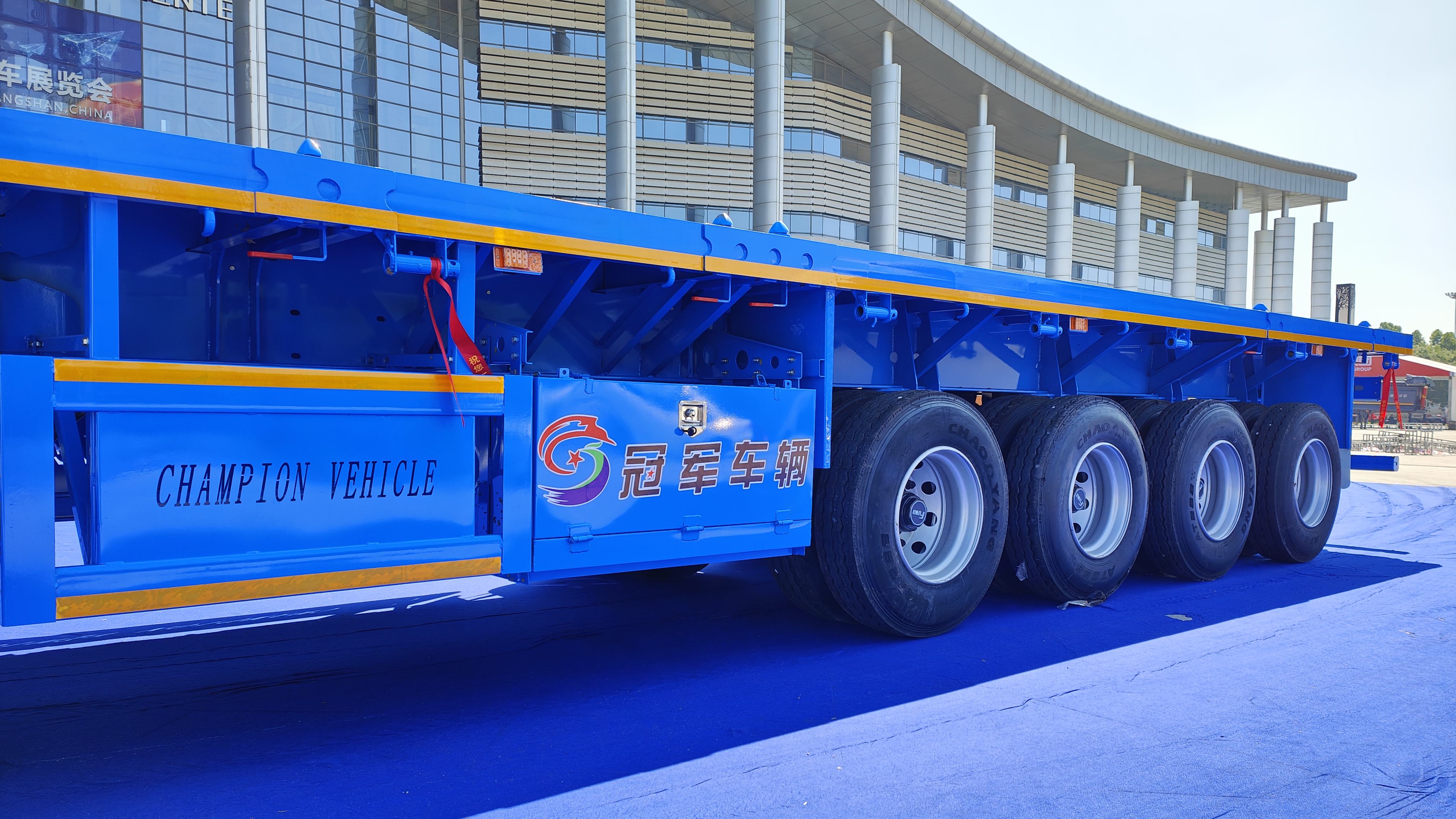 Used Thick I-beam Low Flatbed Semi Trailer, 3 Axle Mine Machinery Transport Trailer With ABS Air Brake