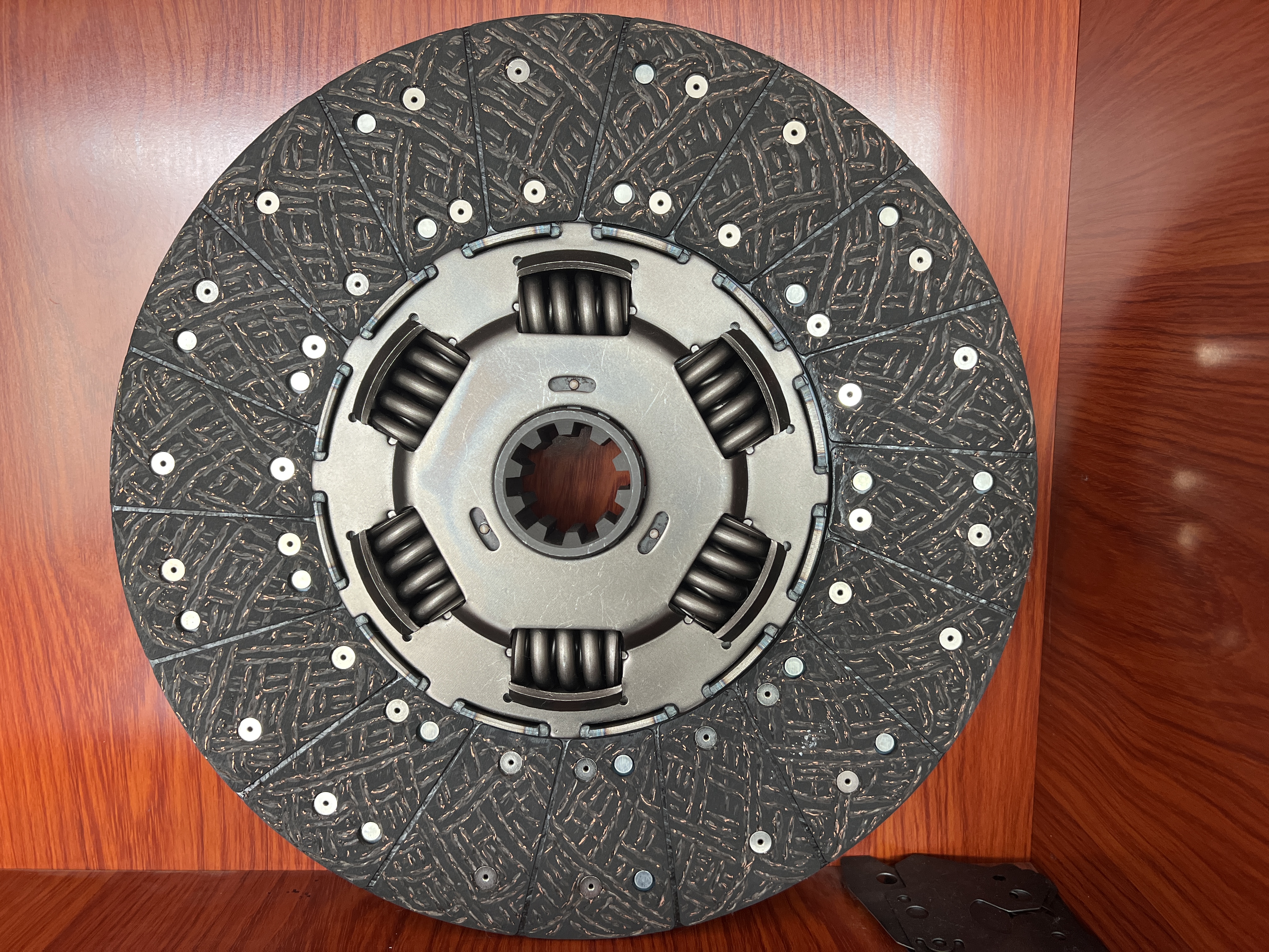 CLUTCH DISC ASSEMBLY