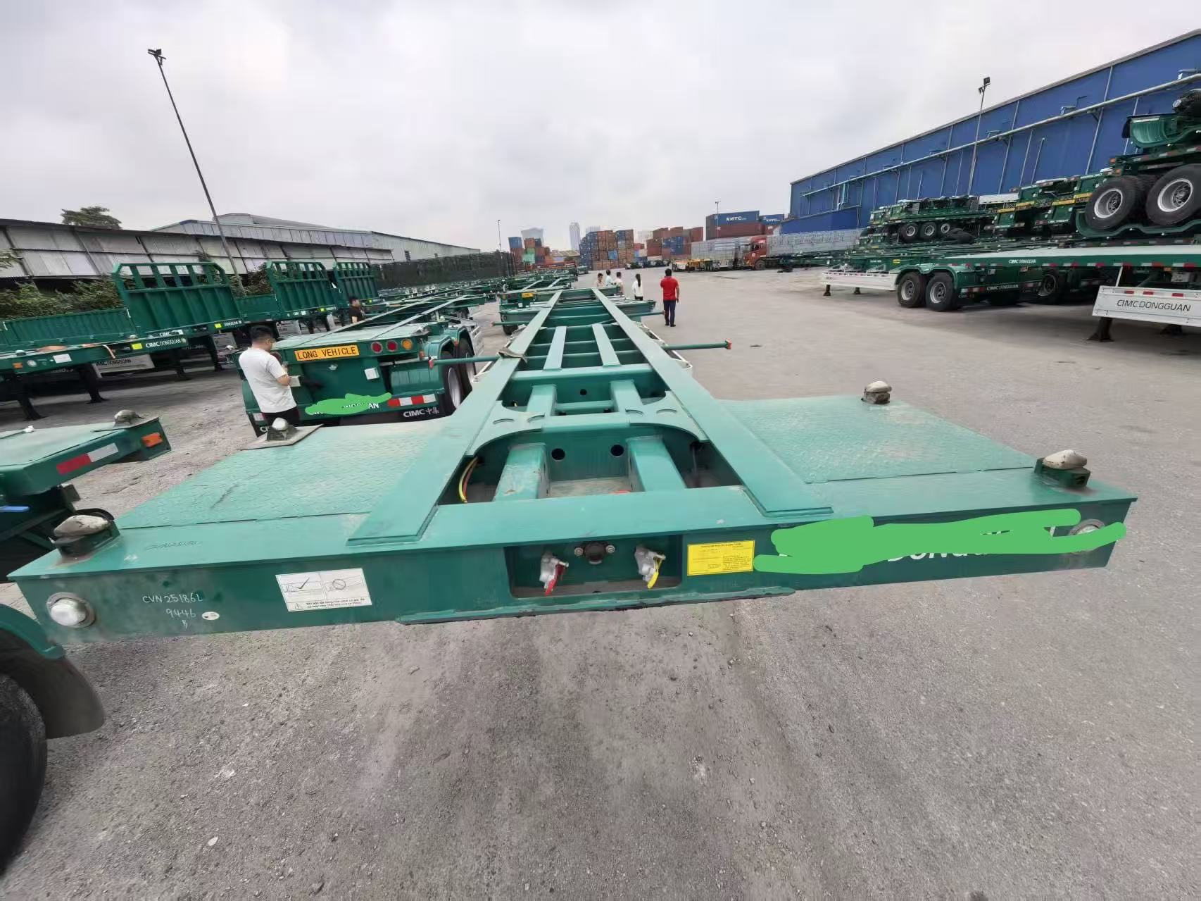 Export Standard Container Skeleton Trailer Light Weight 20ft 40ft Container Transport Chassis Semi-Trailer