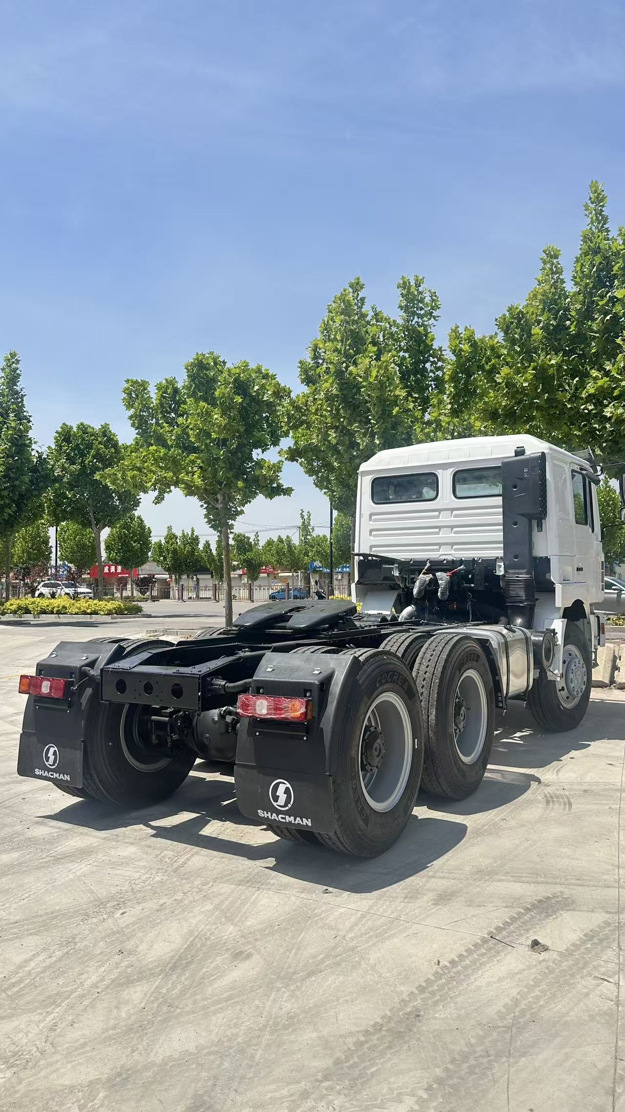 Used SHACMAN F3000 Tractor Head With Weichai High HP Engine For Long-distance Logistics Transport