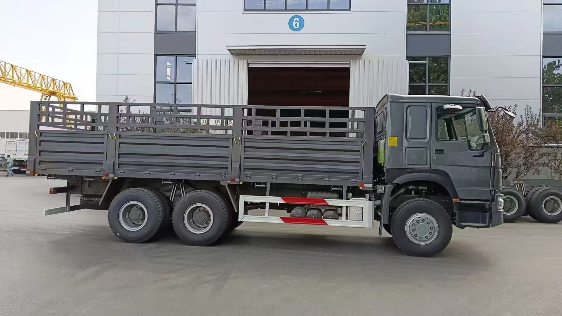 National V & VI Used Engineering Lorry With XCMG / Howo / Dongfeng Chassis Second-Hand Transport Vehicle For Greening & Infrastructure 120k-160k RMB