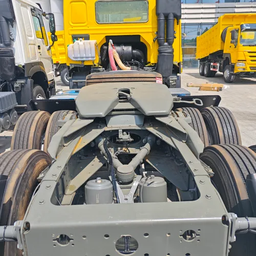 Used SINOTRUK HOWO 6×4 Tractor Head, 6-cylinder Diesel Engine, 10-speed Manual Gearbox
